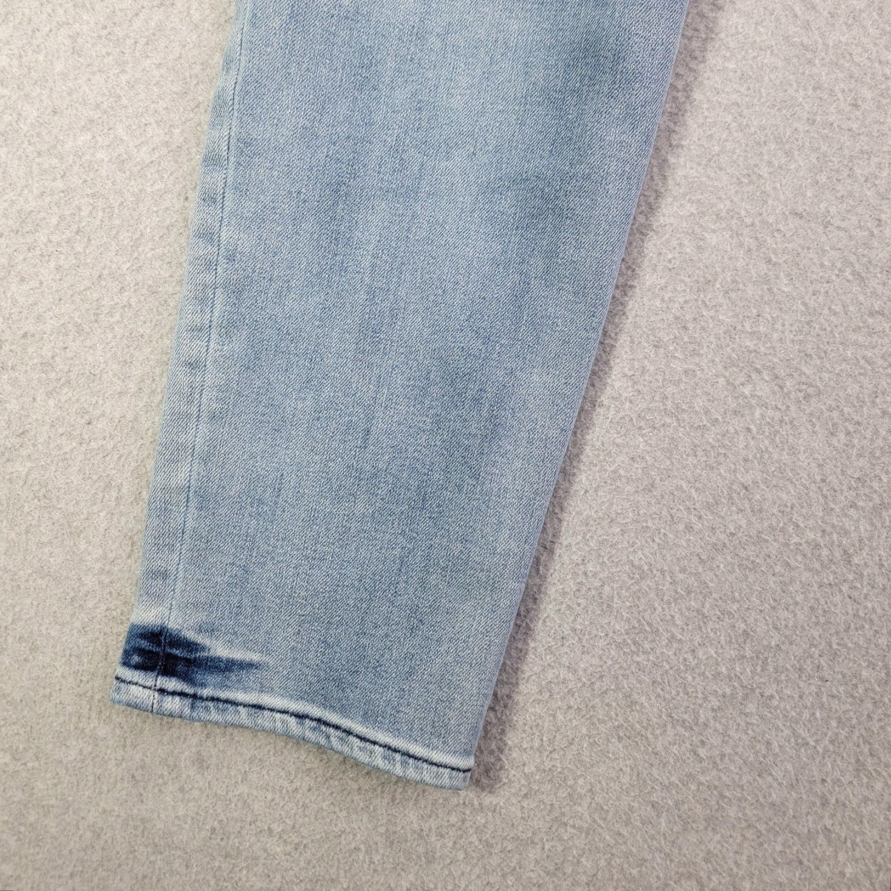 Bonobos Bonobos Slim Taper Jeans Mens 33x30 Blue Slim Tapered Light Wash Denim Shirt? Size US 33 - 7 Thumbnail