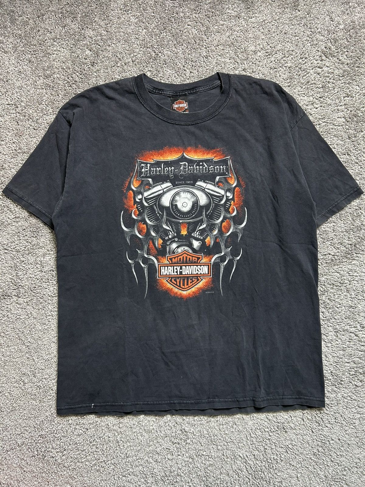 Vintage Vintage Y2K Harley Flames Engine Tee Made in Canada 2004 Size US XL / EU 56 / 4 - 1 Thumbnail
