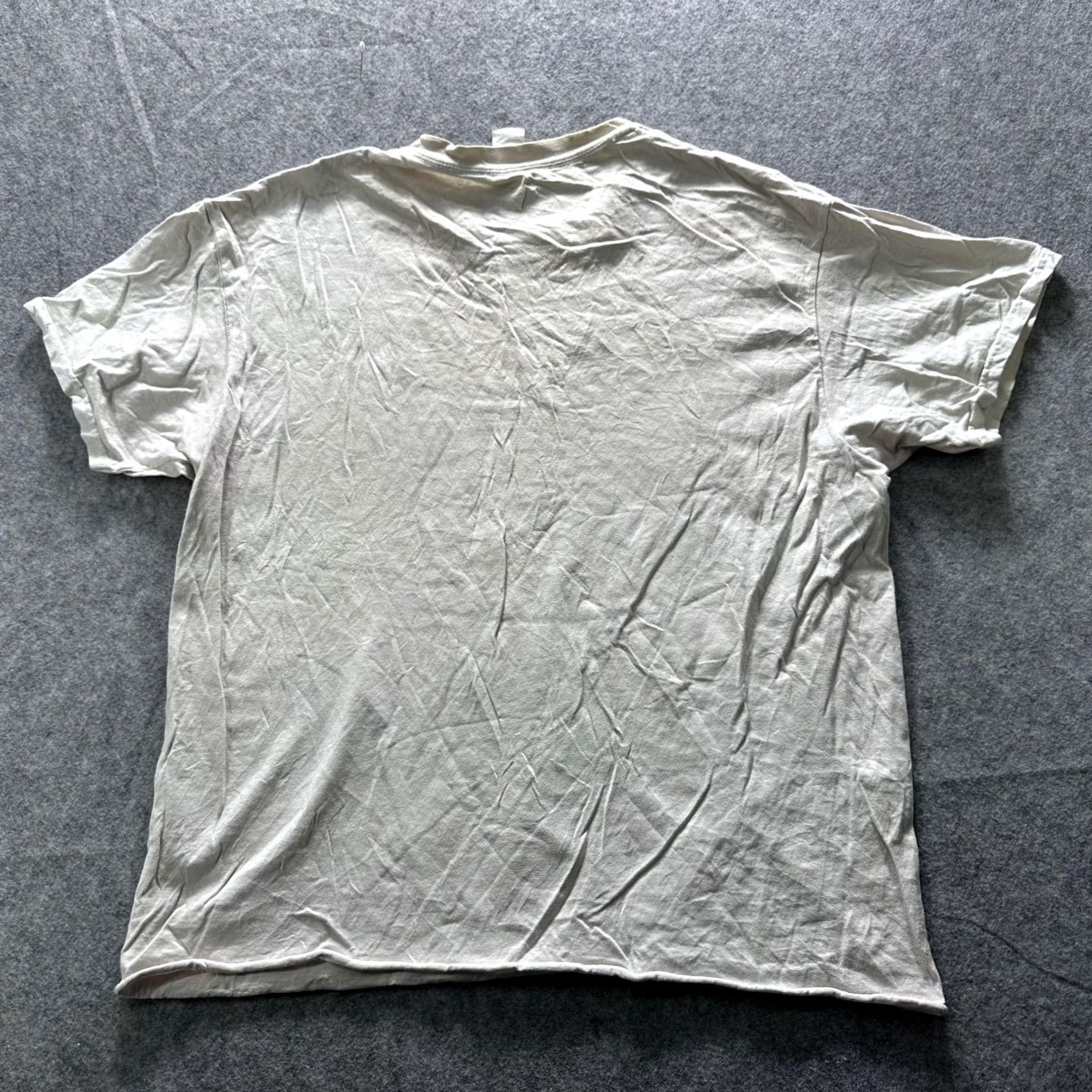 Gildan VTG Pizza My Heart Santa Cruz Graphic Tee Crewneck Gildan Shirt Mens L Beige Size US L / EU 52-54 / 3 - 7 Thumbnail