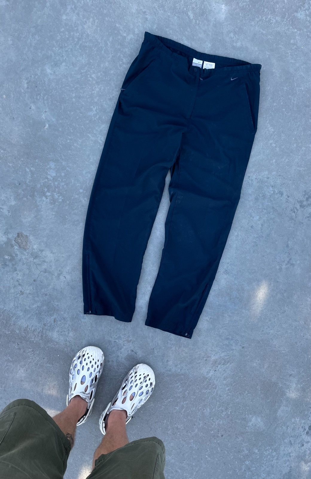 Nike Nike Vintage 90s Nylon Navy Joggers Y2K Drill Swoosh Pants Size US 32 / EU 48 - 1 Thumbnail