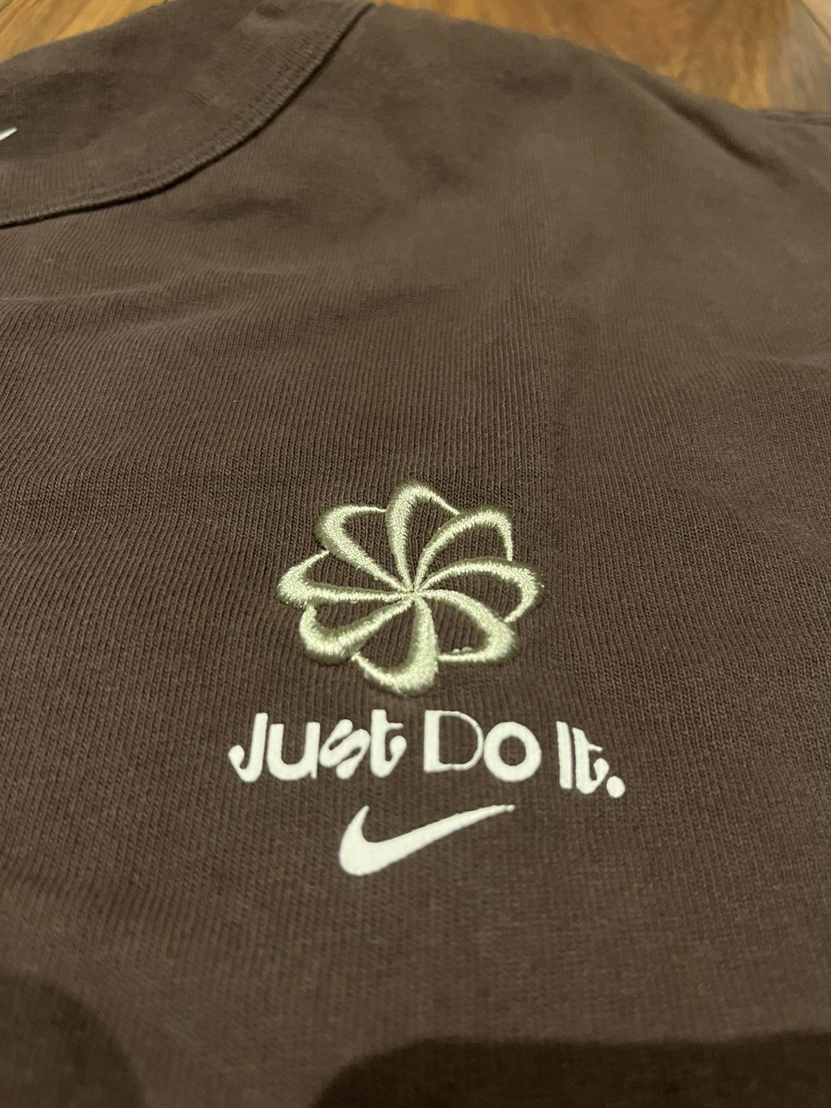 Nike Nike MAX90 Men’s Long Sleeve - Brown Size US S / EU 44-46 / 1 - 3 Thumbnail