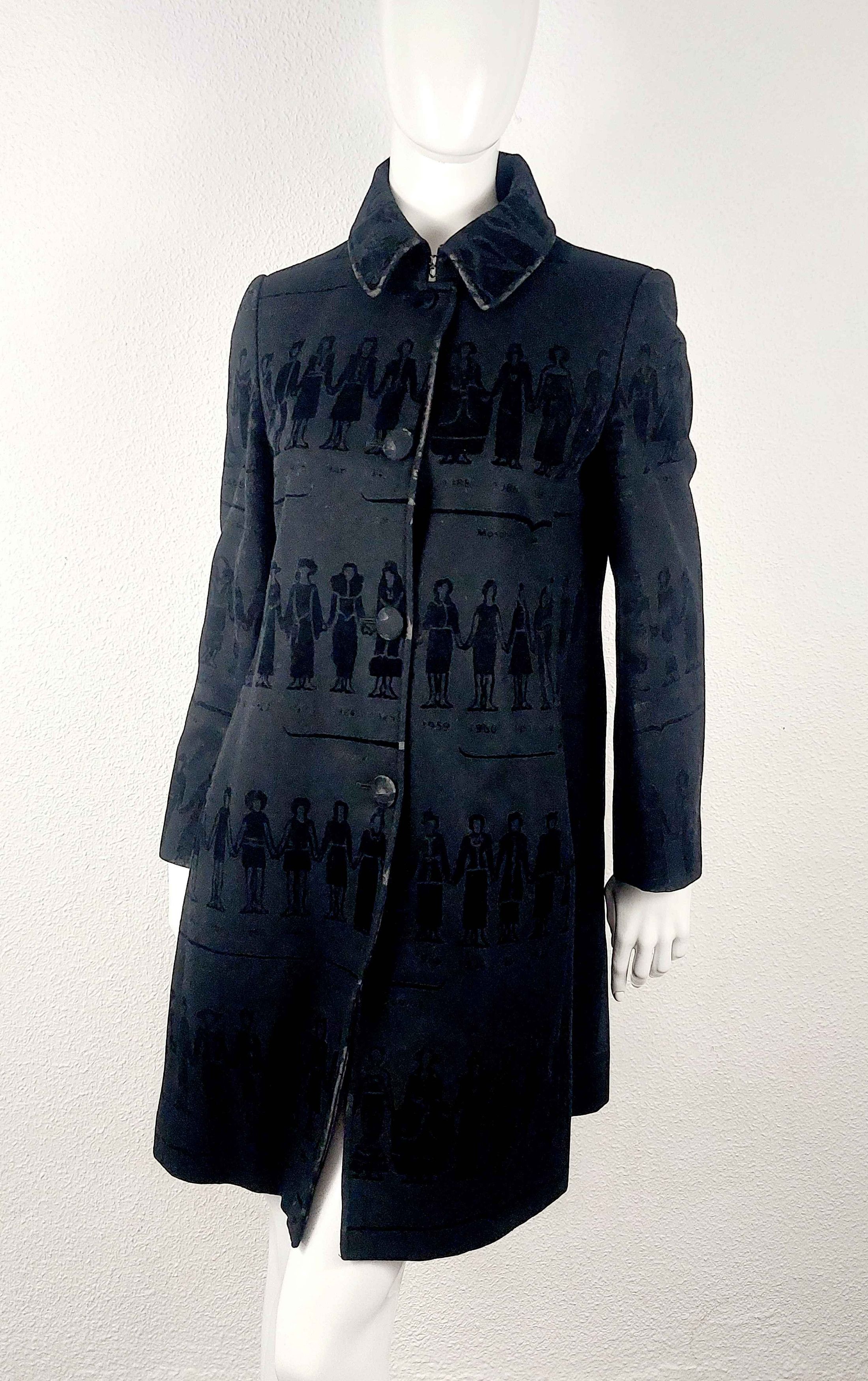 Moschino 1997 Moschino Fashion History Women Velvet Jacket Coat Size L / US 10 / IT 46 - 2 Thumbnail