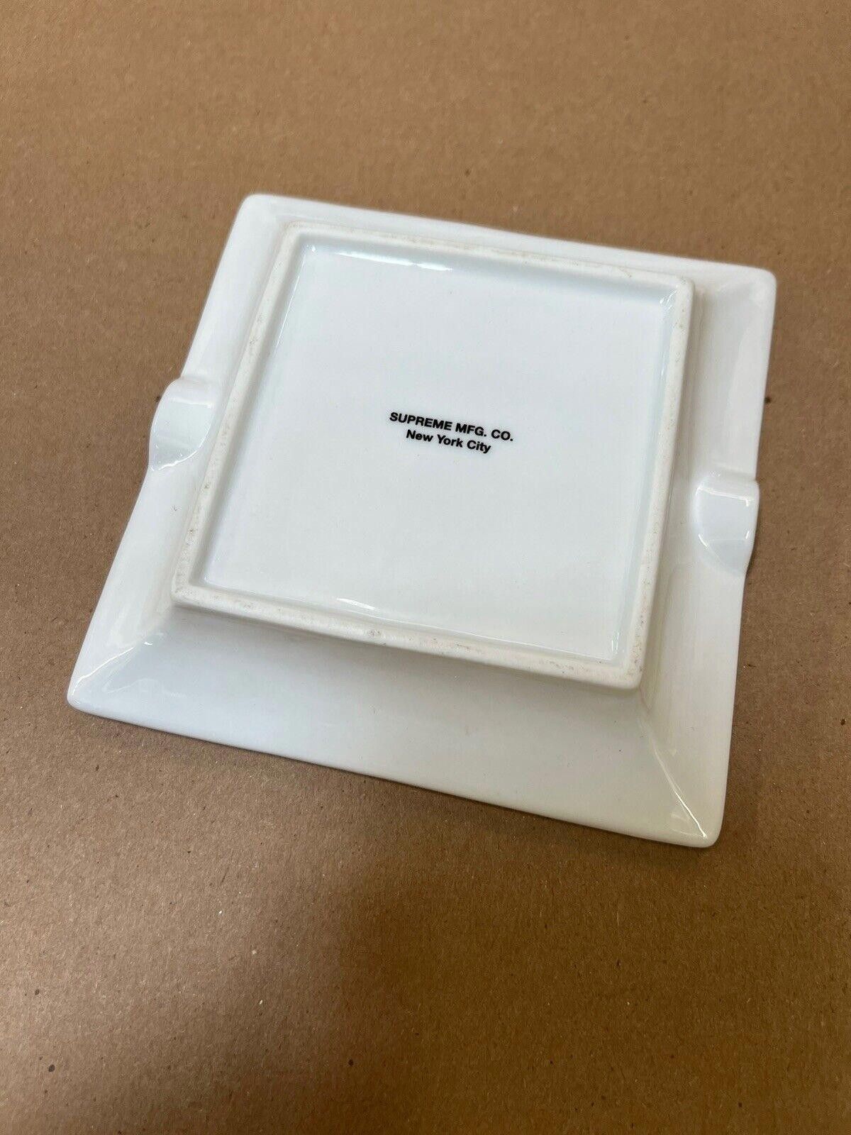 Supreme FW15 Supreme Have A Nice Day Ashtray Butterfly Size ONE SIZE - 3 Thumbnail