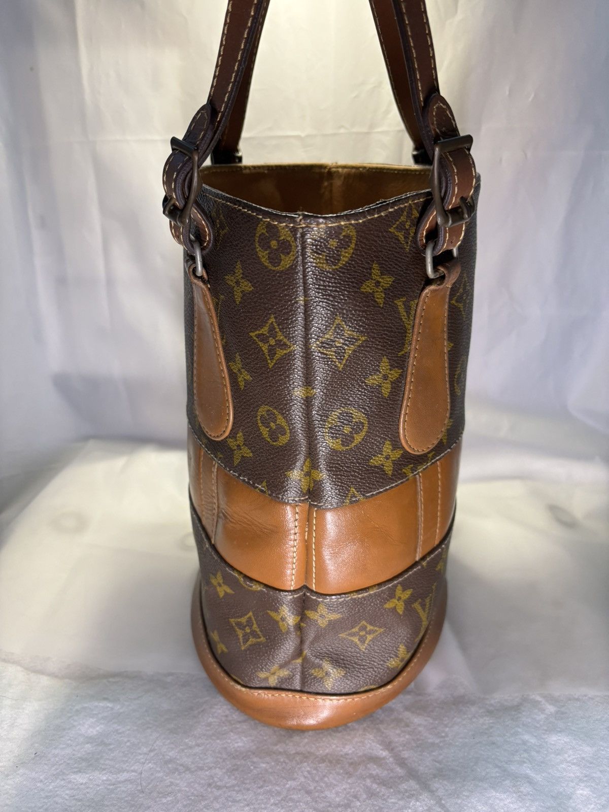 Louis Vuitton Vintage Louis Vuitton Bucket Size ONE SIZE - 2 Thumbnail