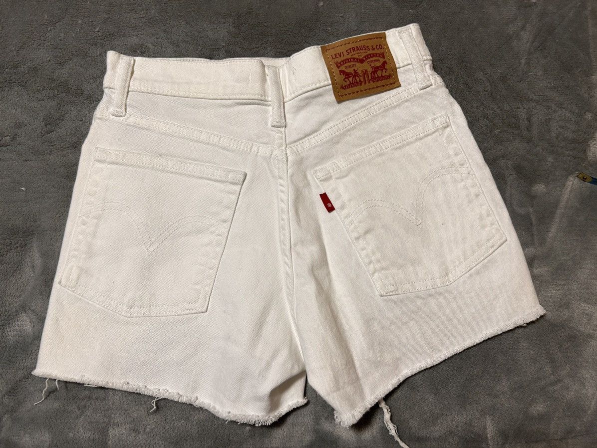 Levi's Levi’s High Rise Shorts Size 26" / US 2 / IT 38 - 6 Thumbnail
