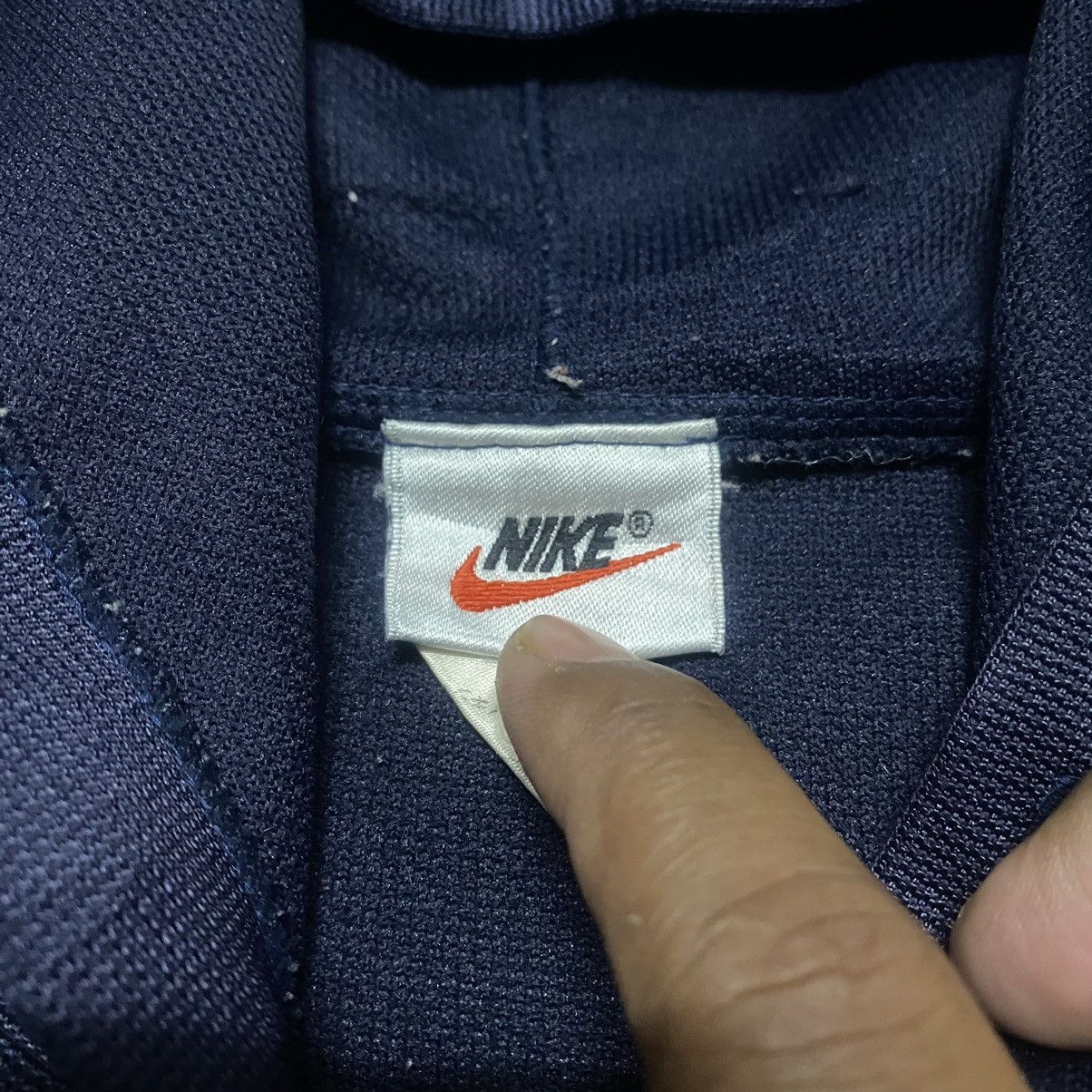Vintage Rare‼️🔥Vintage Nike Center Swoosh Embroidery Half Zipper Size US L / EU 52-54 / 3 - 7 Thumbnail