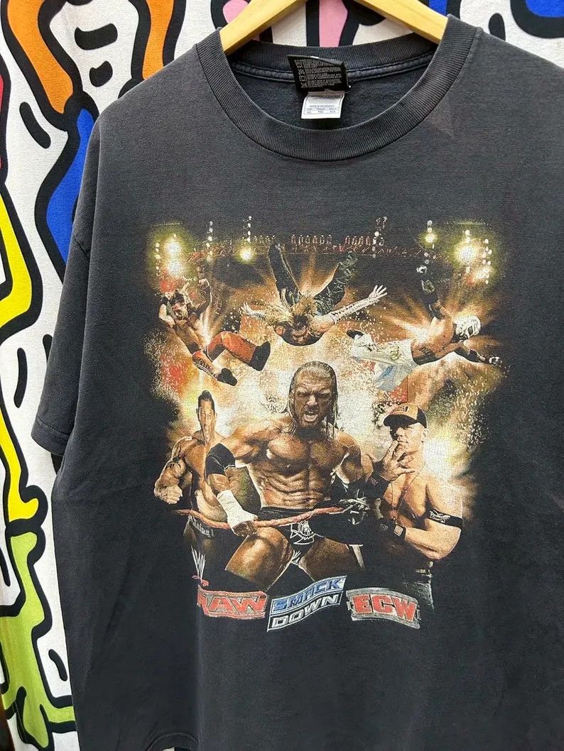 WWE Vintage 2000s WWE - Raw , Smack down , ECW tshirt size XL Size US XL / EU 56 / 4 - 1 Thumbnail