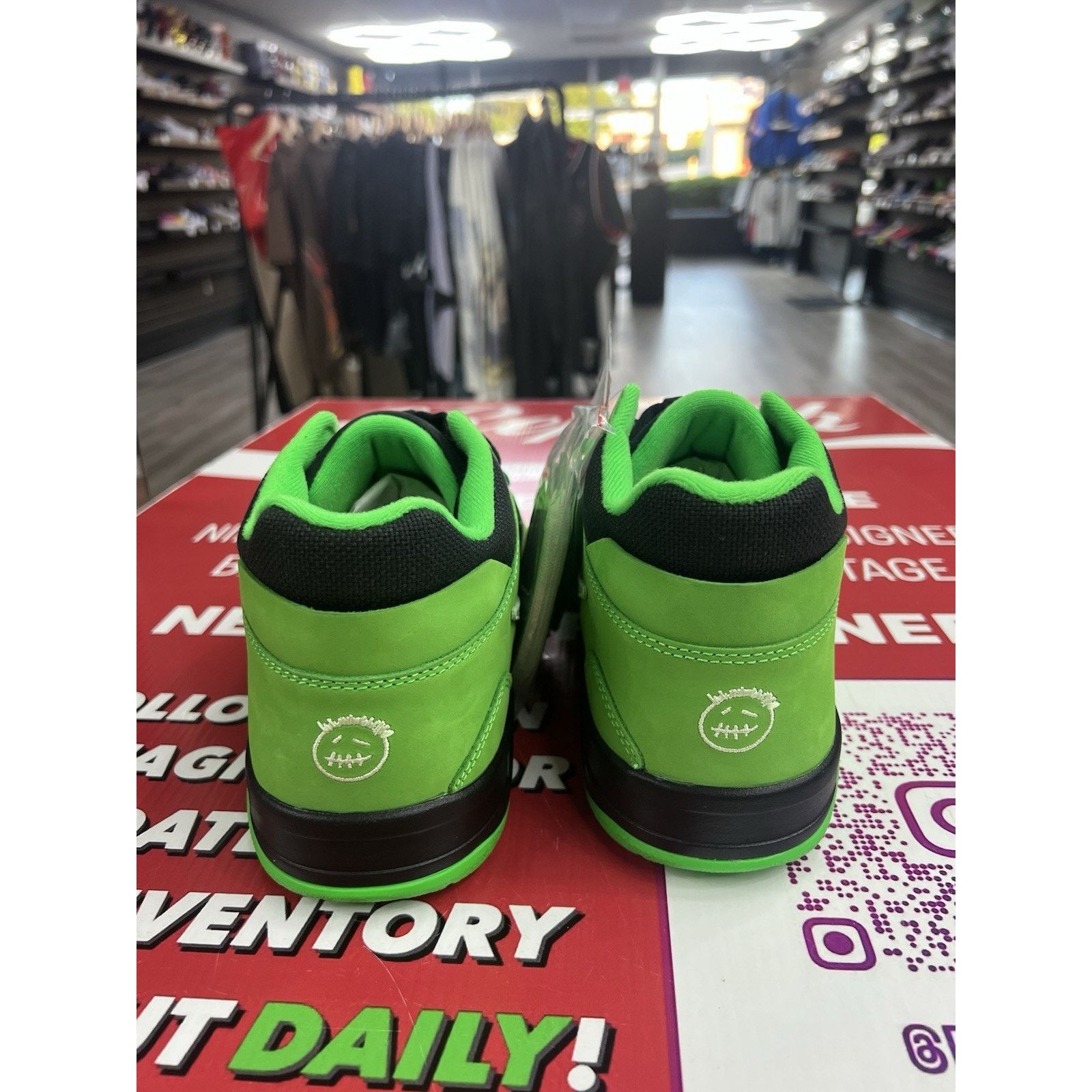 Nike Jump man Jack Green Spark Size 12.5 IM9113-300 Size US 12.5 / EU 45-46 - 5 Thumbnail