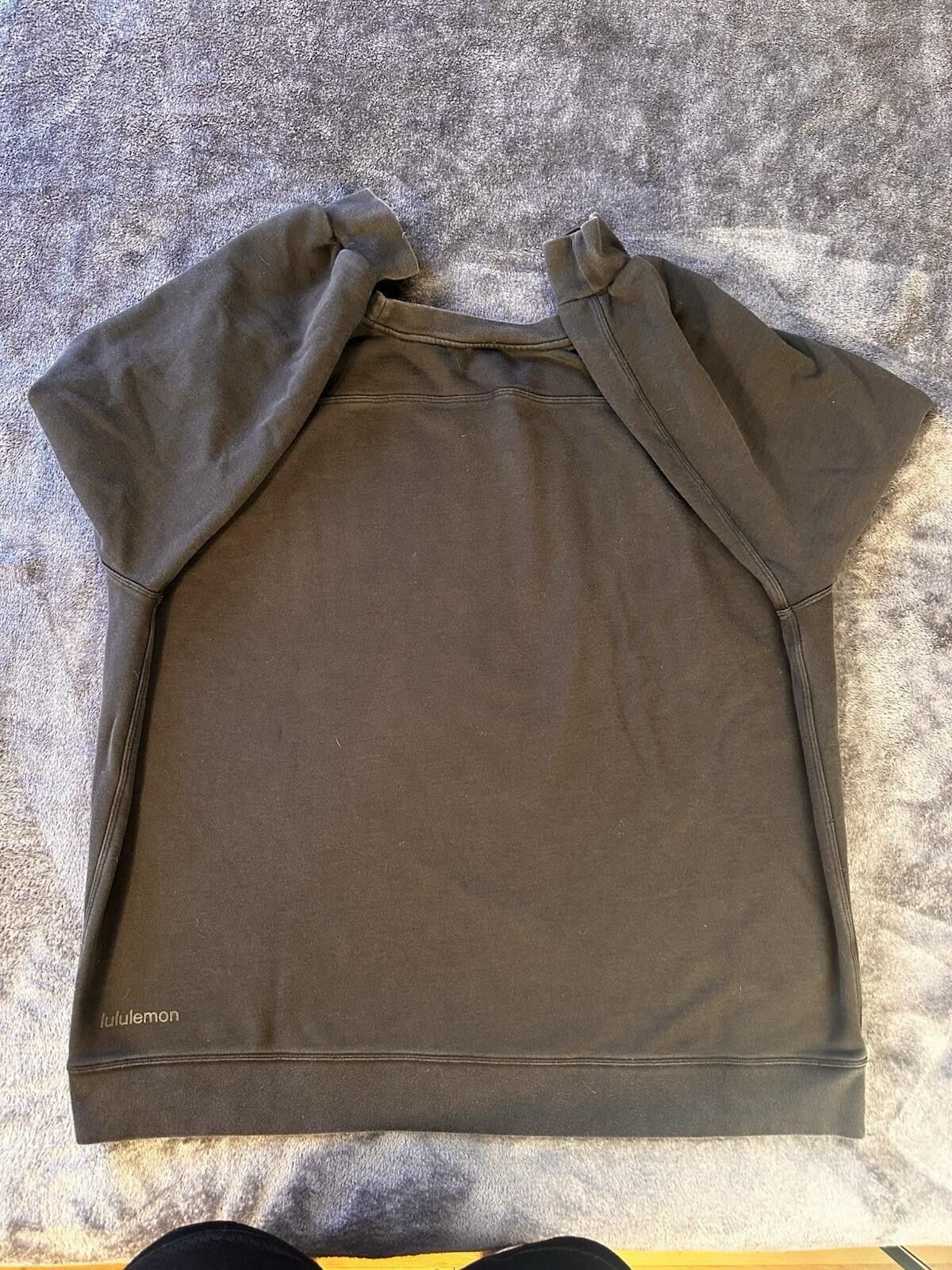 Lululemon Lululemon Black Sweatshirt Graphic Print Crewneck XXL Women Size L / US 10 / IT 46 - 5 Thumbnail