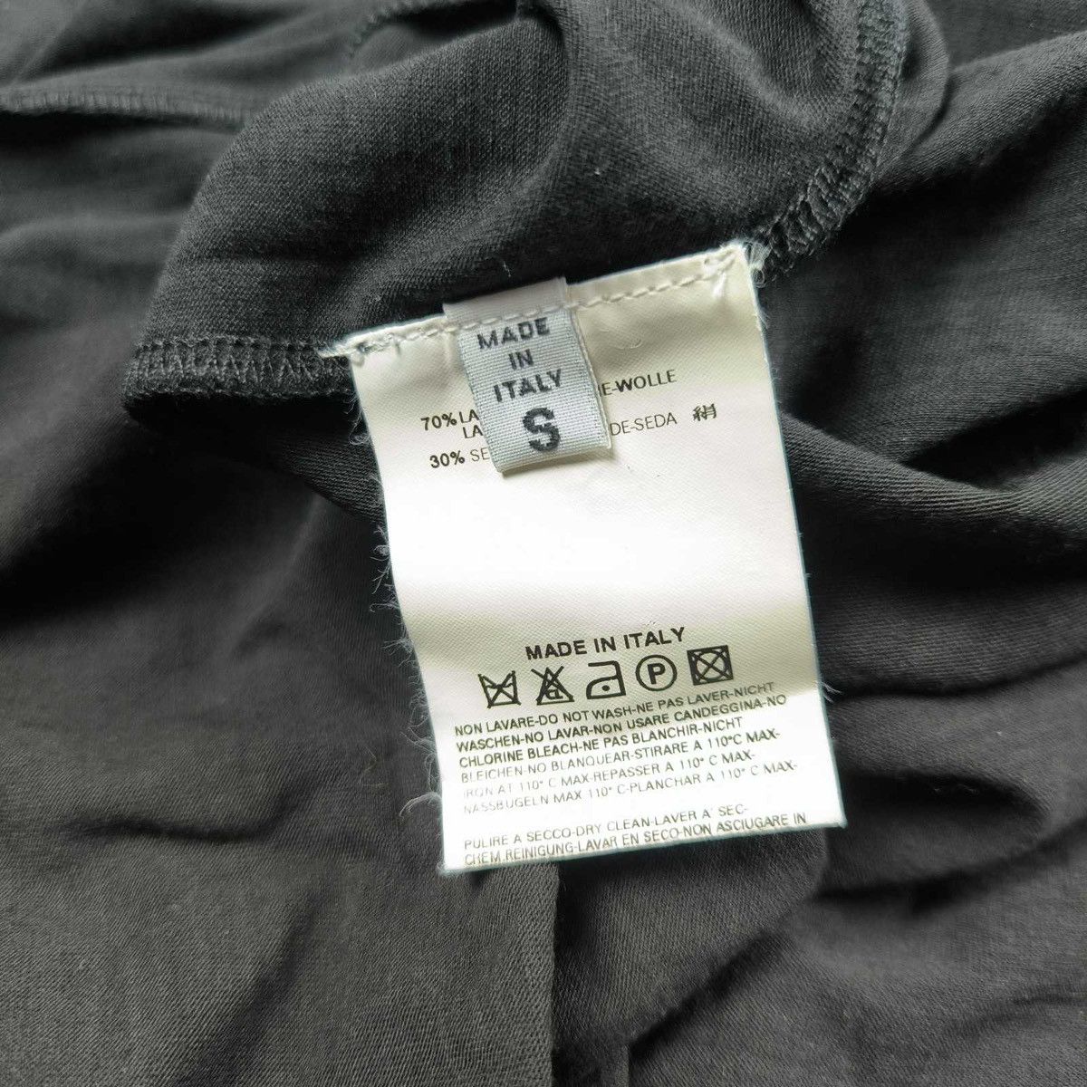 Maison Margiela Maison Martin Margiela Blank Tag Cut Sew Flat Garment Era Size US S / EU 44-46 / 1 - 5 Thumbnail