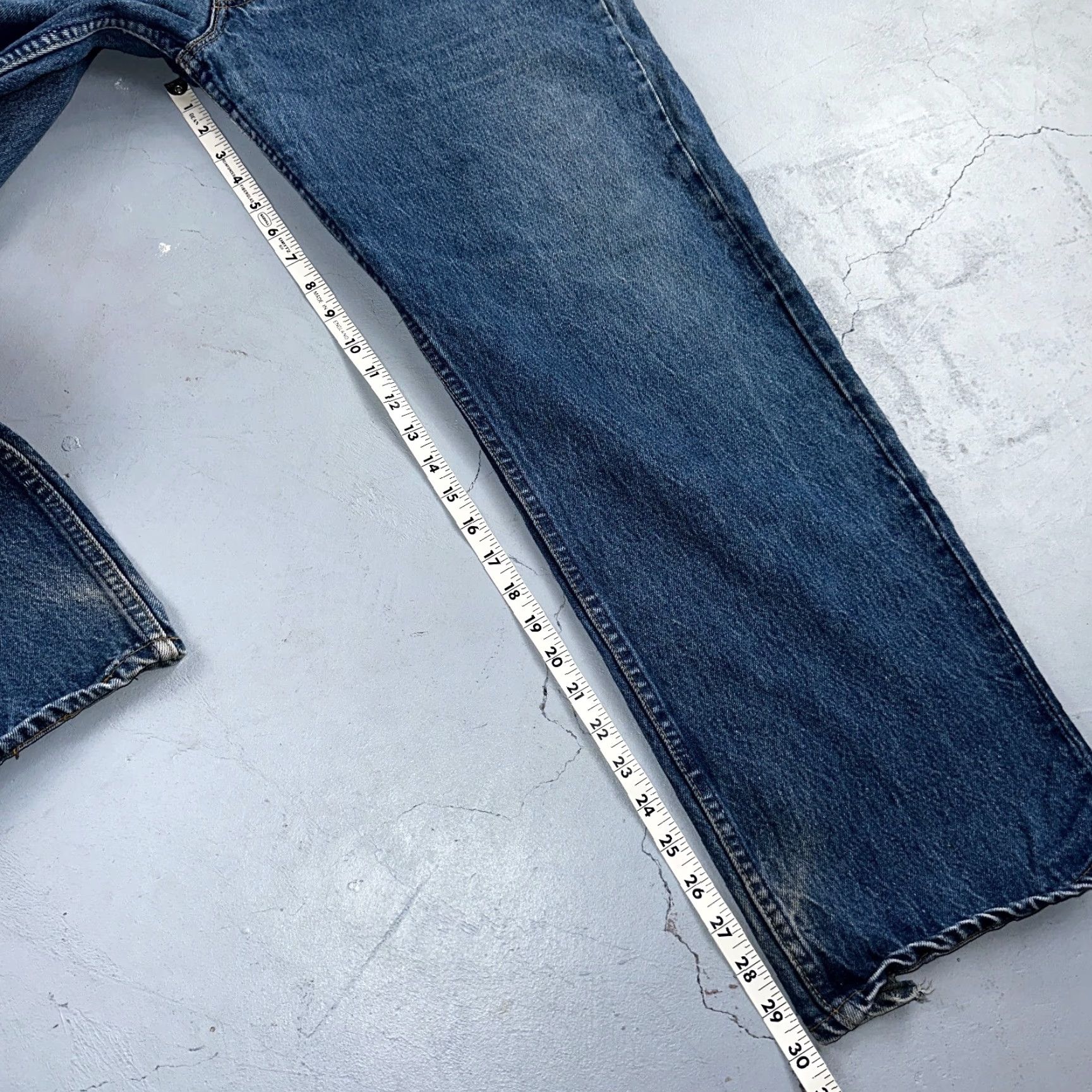Levi's VINTAGE Levi's 501 Jeans Straight Men Blue 90s USA 40x30 Regular 30 Inseam Classic Mid Rise 10-12 Comfort Button Closure Denim Cotton Size US 40 / EU 56 - 6 Thumbnail