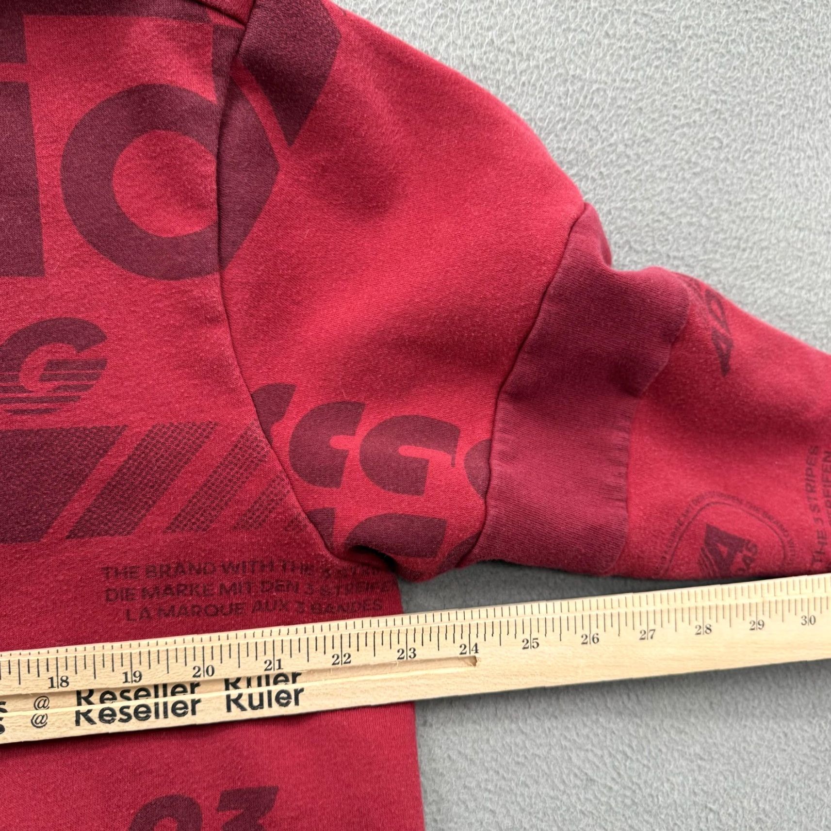 Adidas VINTAGE Adidas Sweatshirt Mens L Red Training Graphic Pullover Fleece Crewneck Size US L / EU 52-54 / 3 - 4 Thumbnail