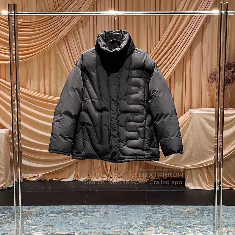 Valentino Valentino Black embossed hooded down jacket Size S / US 4 / IT 40 - 1 Thumbnail