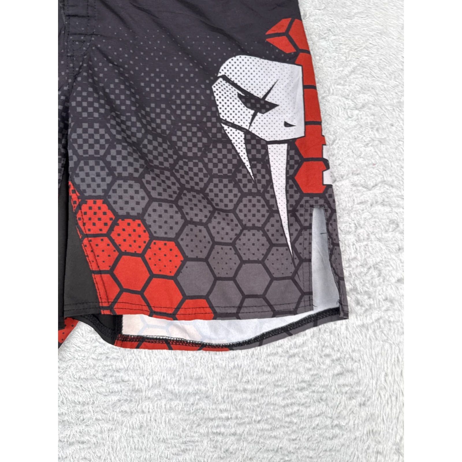Vintage SOTF Shorts Mens Small Gray Black Red MMA Survive Workout Gym Polyester 32x9 Size US 29 - 2 Thumbnail