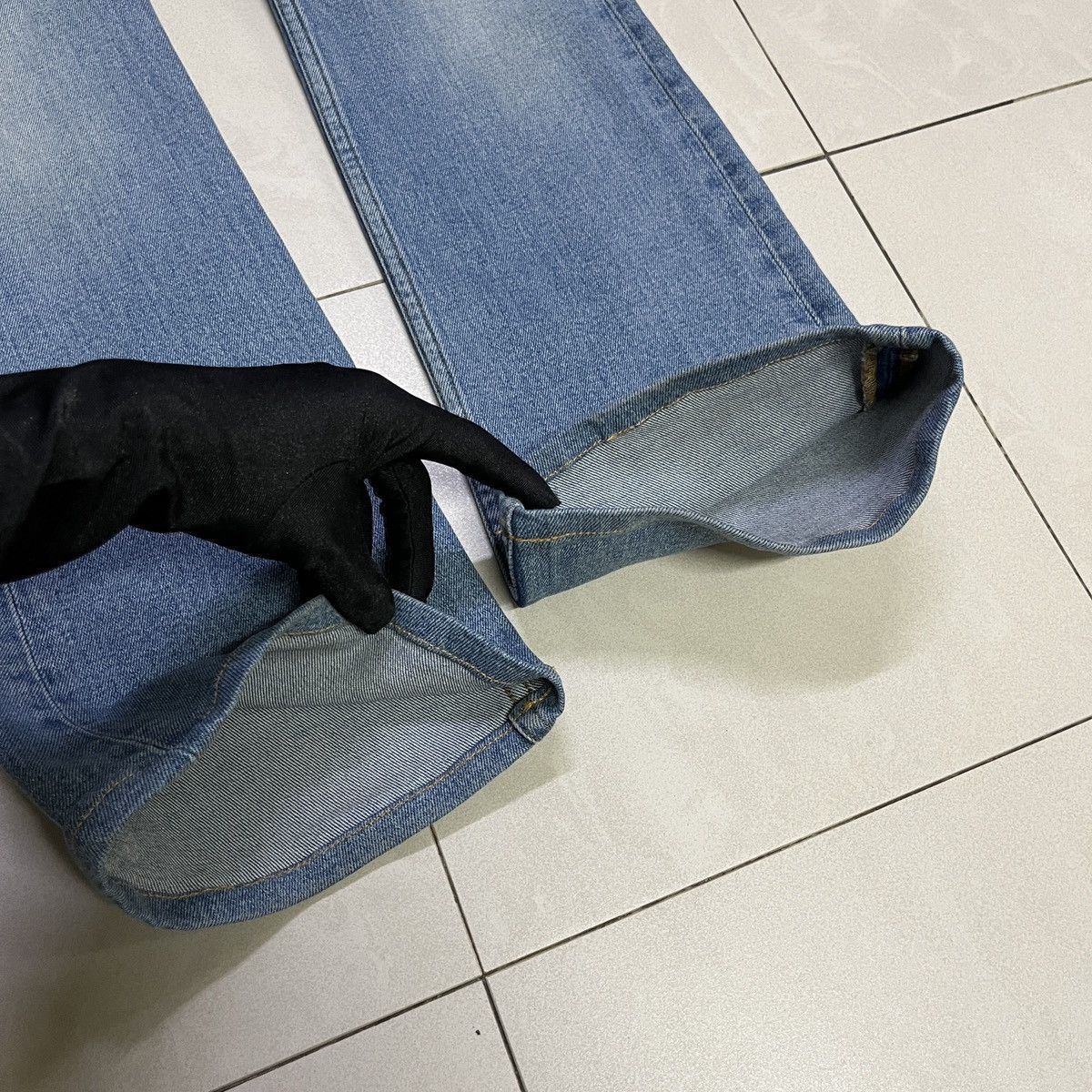 Acne Studios Acne Studios Lita Clean Flare Jeans Size 27" / US 4 / IT 40 - 2 Thumbnail