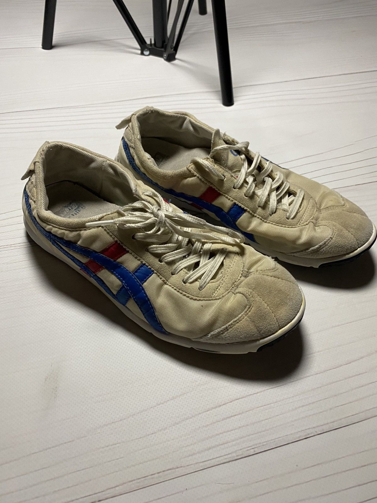 Japanese Brand × Onitsuka Tiger × Vintage Vintage Onitsuka Tiger Mexico 66 worn distressed sneakers Size US 6.5 / EU 39-40 - 3 Thumbnail