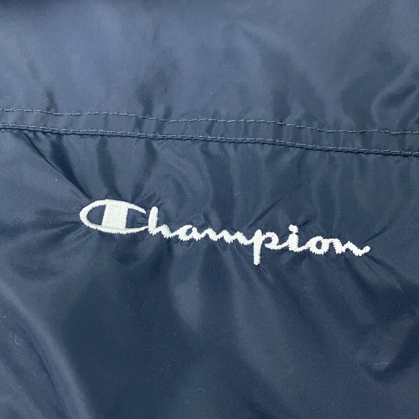 Champion VINTAGE Champion Windbreaker Jacket XL Blue Nylon Full Zip Casual Mens Size US XL / EU 56 / 4 - 4 Thumbnail