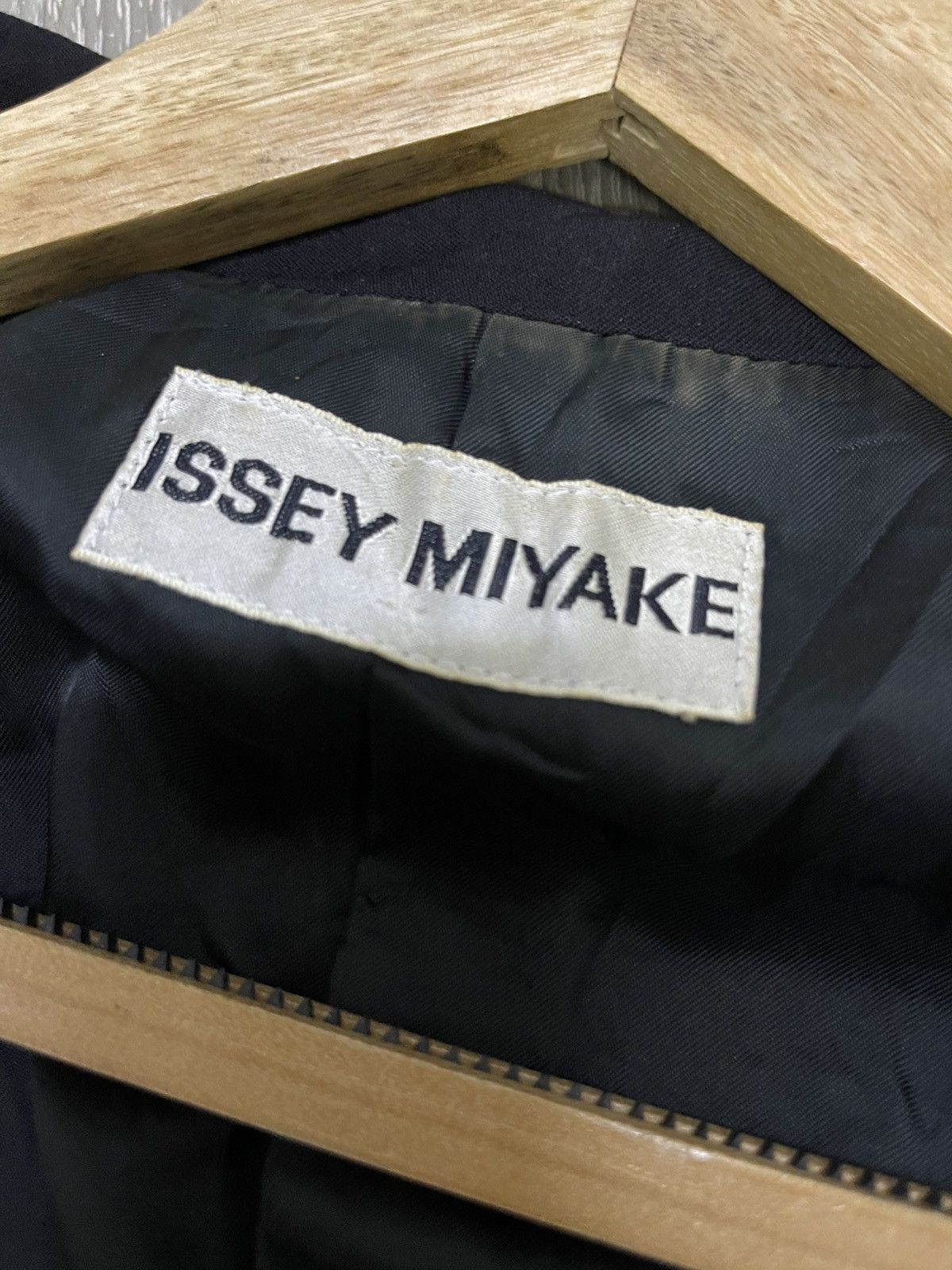Issey Miyake Issey Miyake Size L / US 10 / IT 46 - 13 Thumbnail