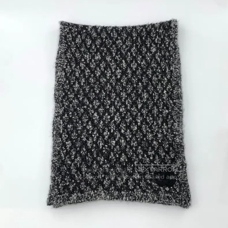 Chanel Chanel Black logo embroidered diamond cashmere knitted twe Size ONE SIZE - 1 Thumbnail