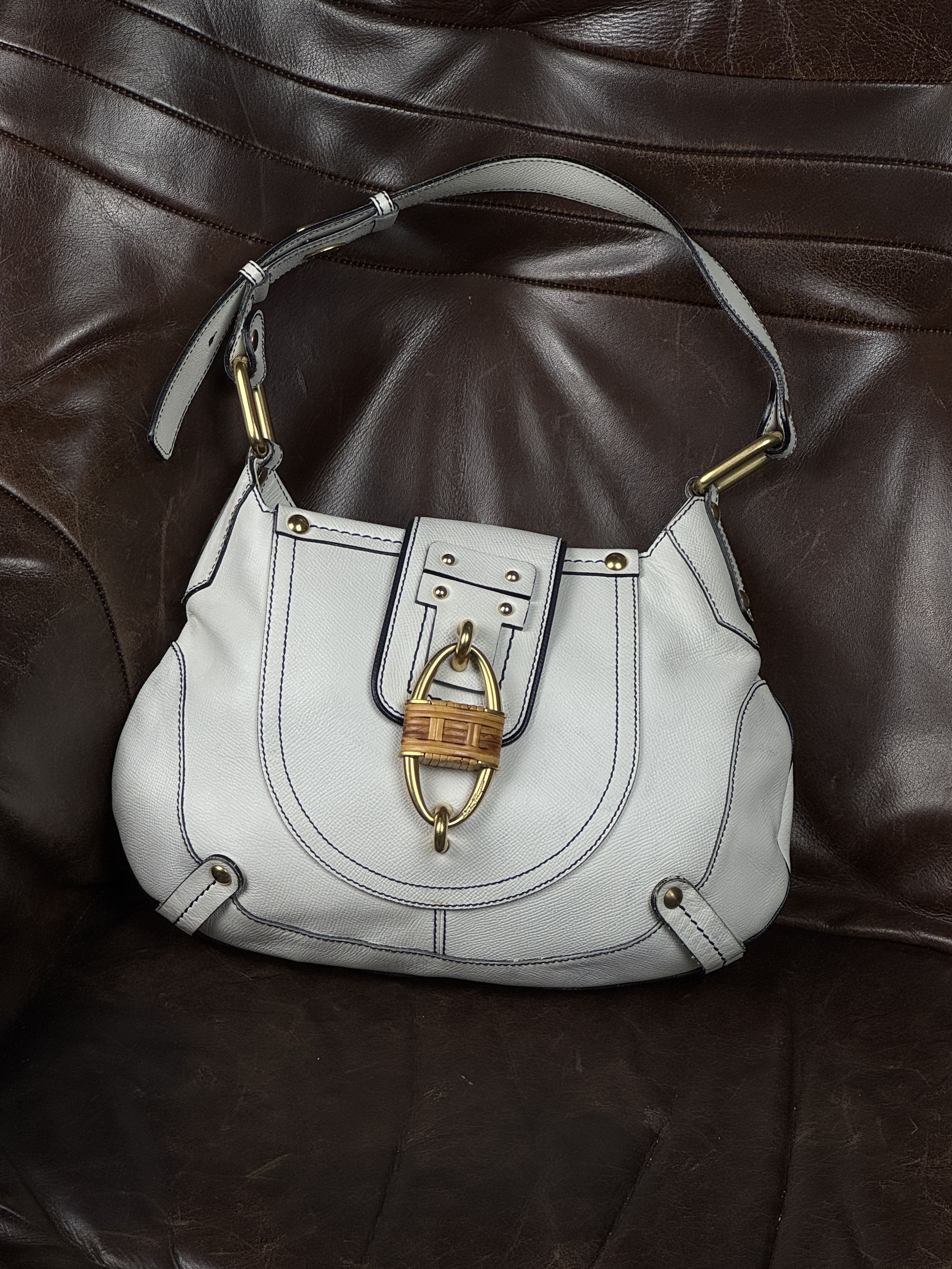 Salvatore Ferragamo Beautiful Vintage White Leather Salvatore Ferragamo Bag Size ONE SIZE - 1 Thumbnail