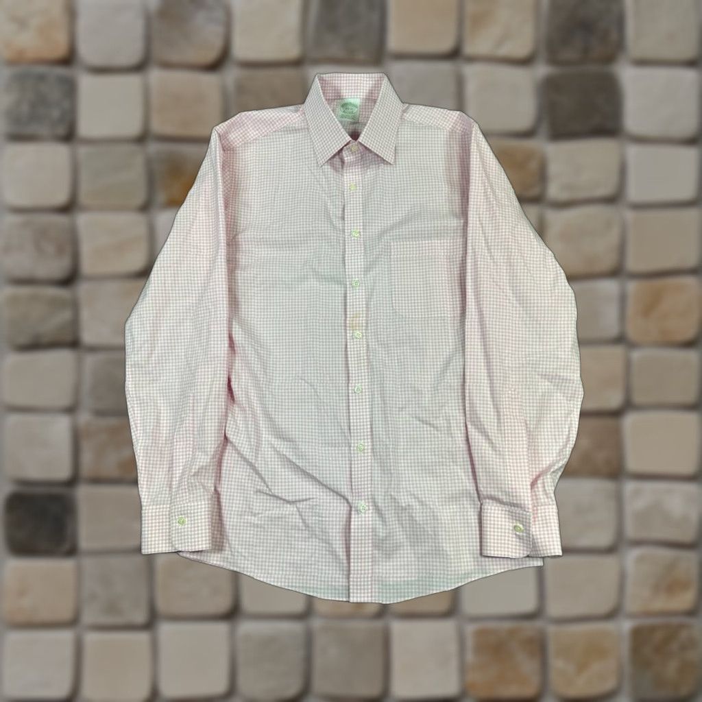 Brooks Brothers Brooks Brothers Pink White Check Dress Shirt Mens 15.5 * User: Brooks Brothers Check Pink White Men's Dress Shirt 15.5 * Size 42R - 1 Thumbnail