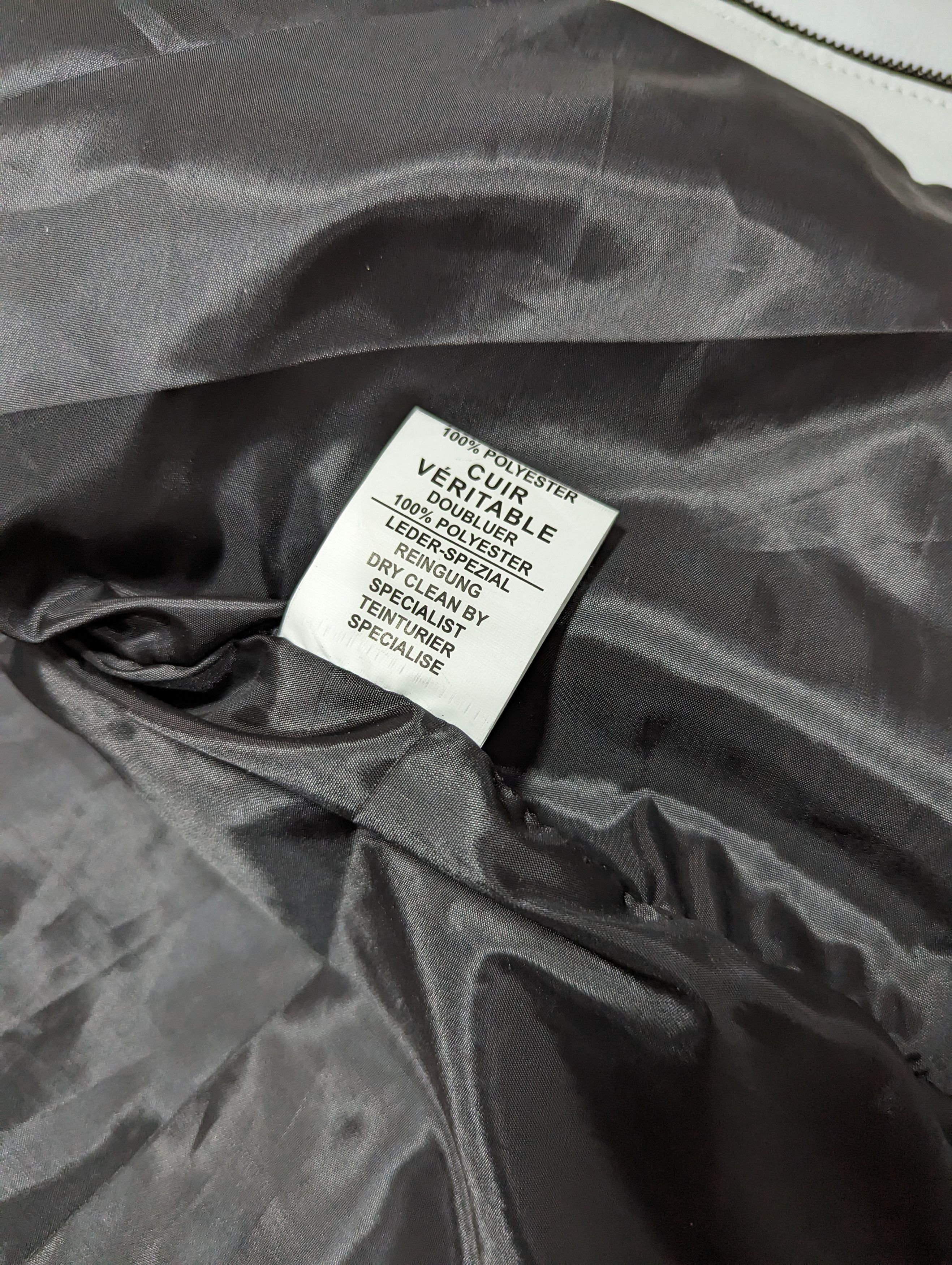 Vintage MARLBORO VINTAGE LEATHER JACKET RARE Y2K Size US L / EU 52-54 / 3 - 8 Thumbnail