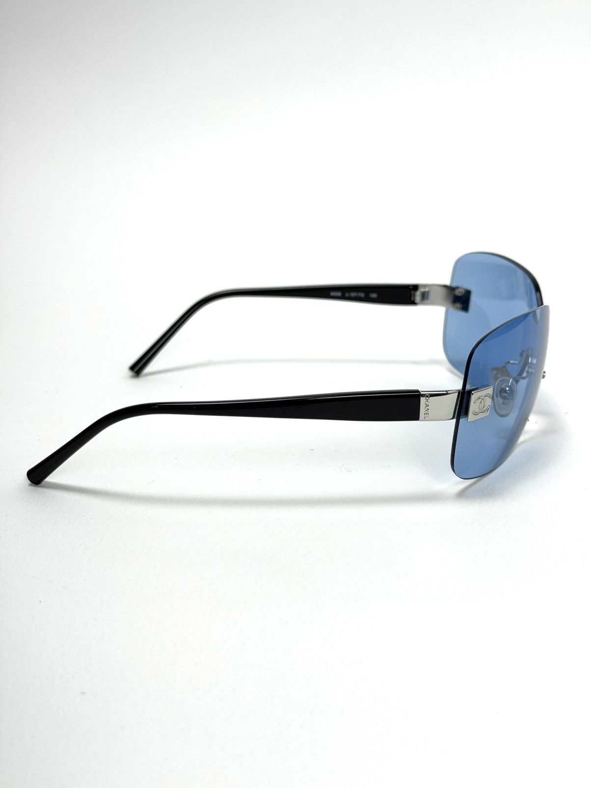 Chanel MONOLENS BLUE CHANEL SUNGLASSES Size ONE SIZE - 4 Thumbnail