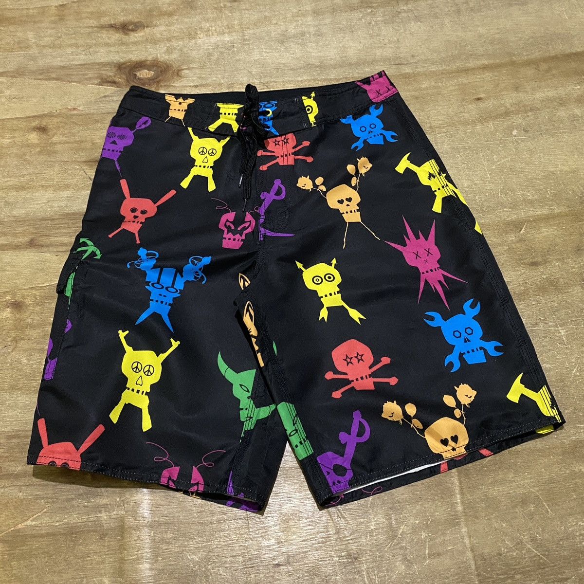 Futura × Stussy Stussy x futura colorfull skull boardshorts Size US 32 / EU 48 - 2 Thumbnail