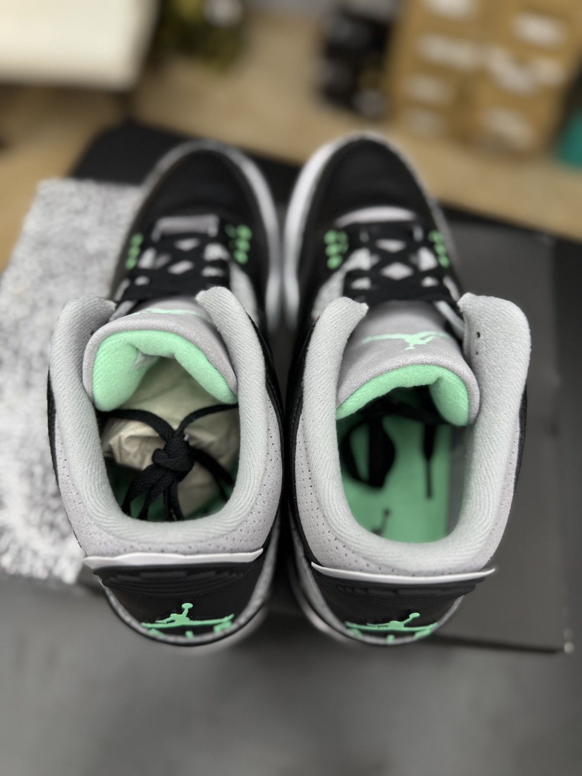 Jordan Brand Jordan 3 Green Glow Size (12) Brand New Size US 12 / EU 45 - 12 Thumbnail