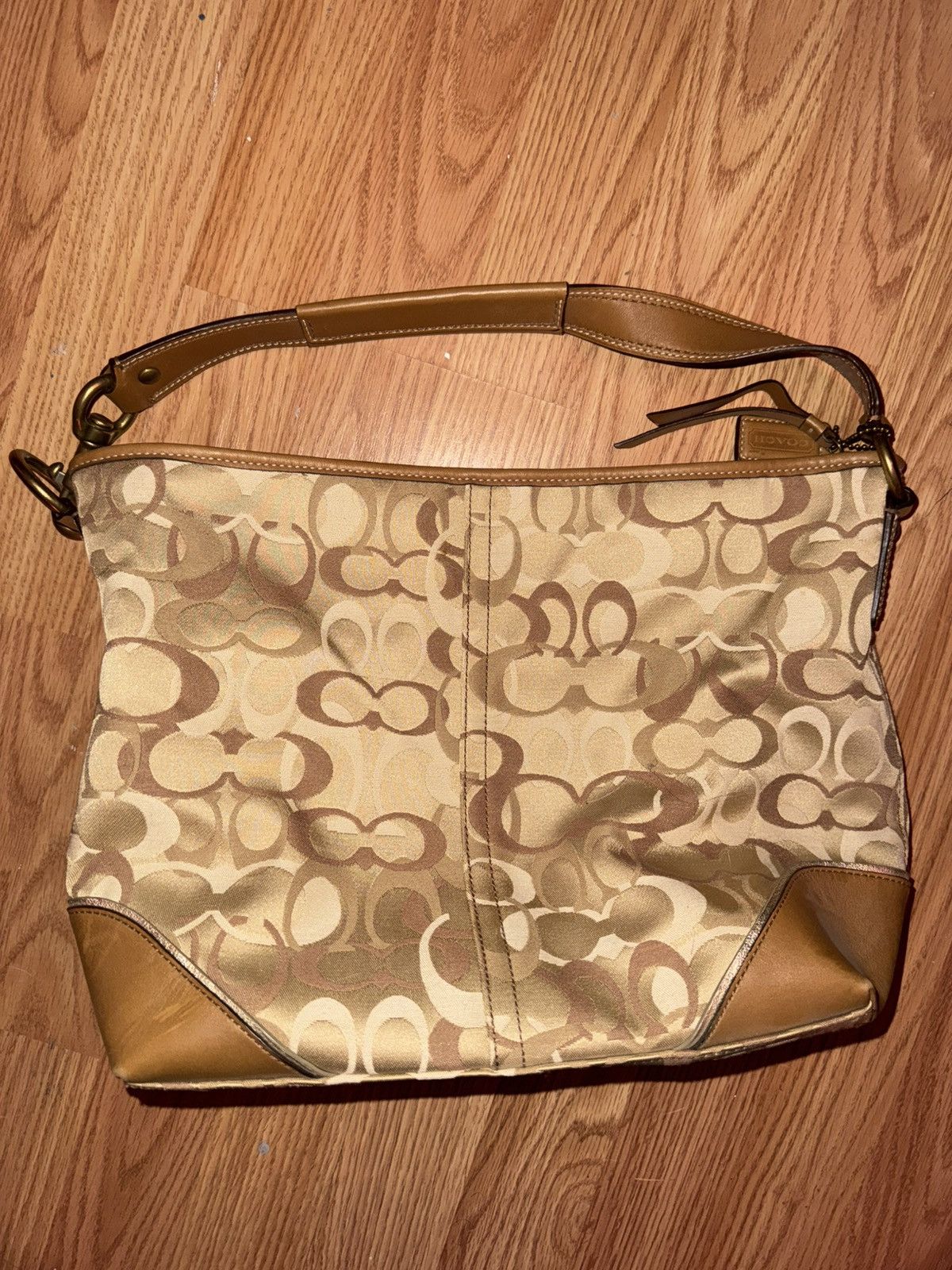Coach Coach Signature Purse & Wallet Biege Shoulder Bag Size ONE SIZE - 1 Thumbnail