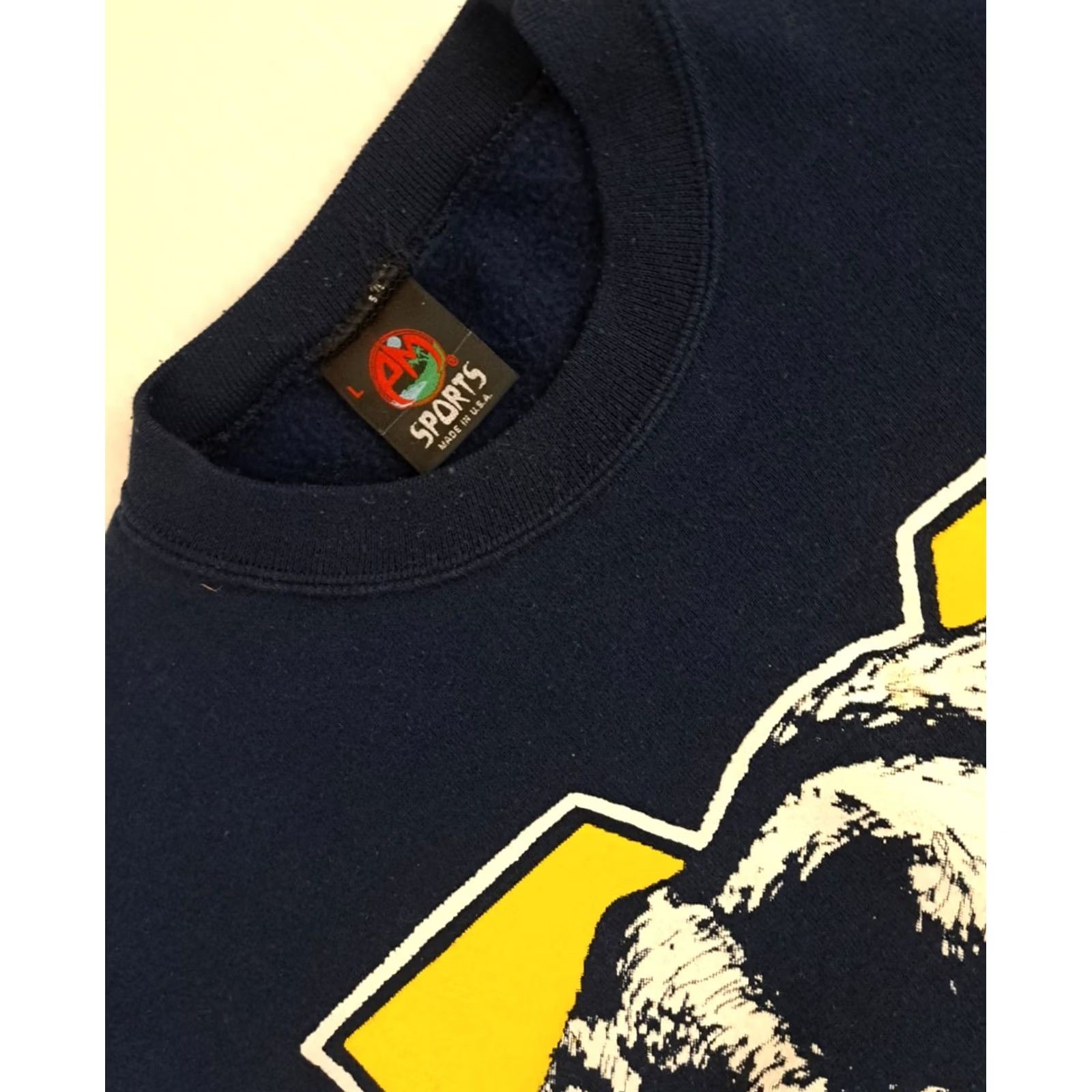 Vintage VINTAGE Michigan Wolverines Sweatshirt Unisex Adults Pullover Crew Neck Blue Cotton Canvas Logo 28in Long Size US L / EU 52-54 / 3 - 7 Thumbnail
