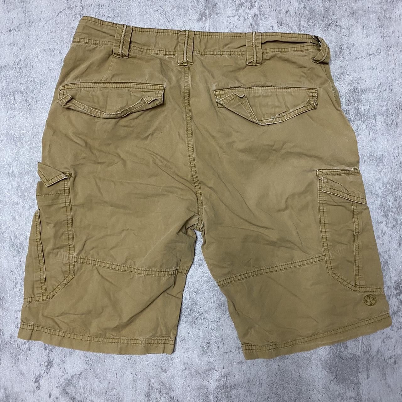 Other Tan cargo shorts with 8 pockets, #tan #cargoshorts Size US 32 / EU 48 - 4 Thumbnail