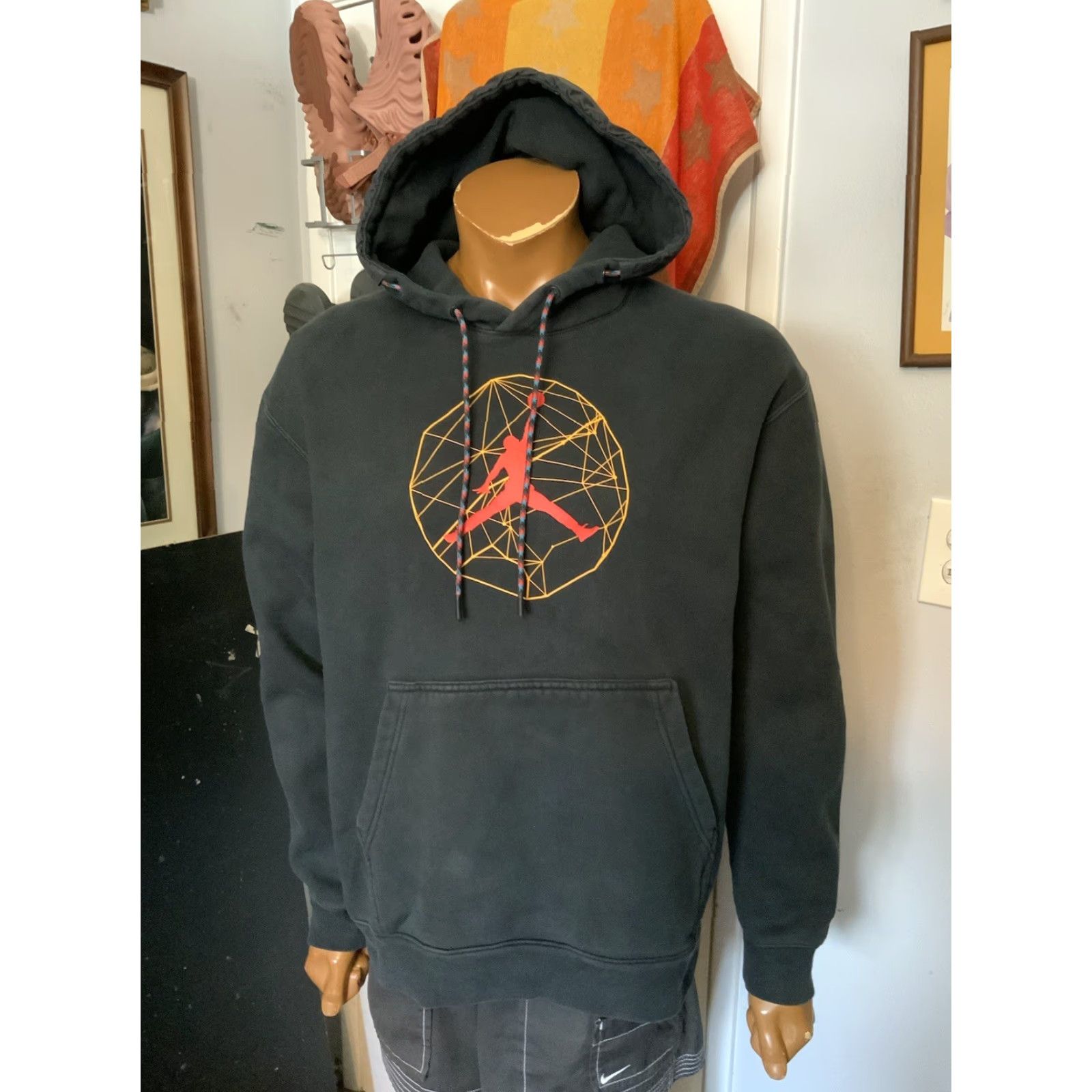 Jordan Brand Air Jordan Nike Jumpman 23 Black Graphic Pullover Sweatshirt Retro Hoodie Sz. L Mens Hoodie Pullover Black Retro Nike Jordan Jumpman 23 Size US L / EU 52-54 / 3 - 7 Thumbnail