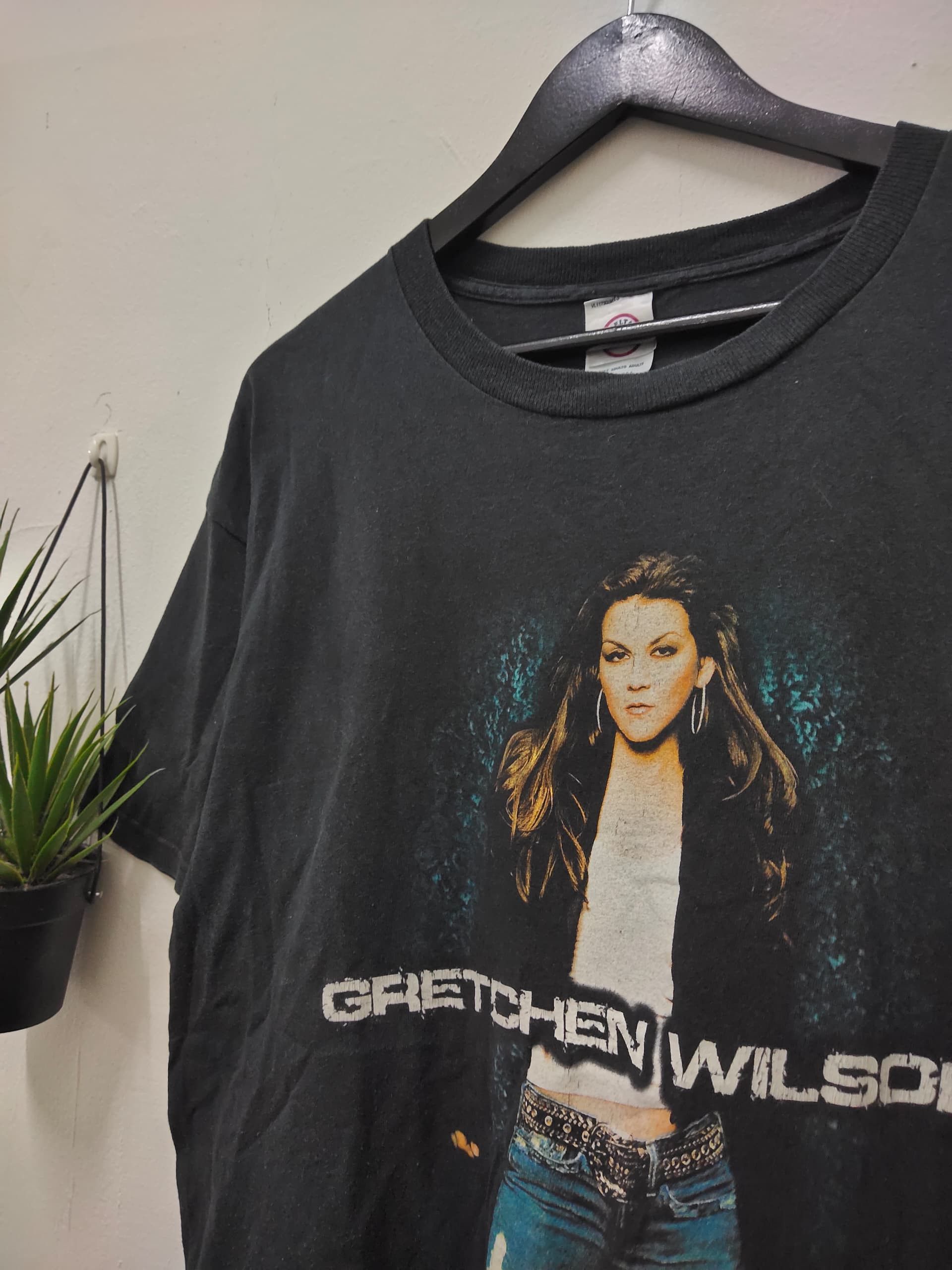 Band Tees Vintage Gretchen Wilson Tour t shirt solo singer Size US L / EU 52-54 / 3 - 7 Thumbnail