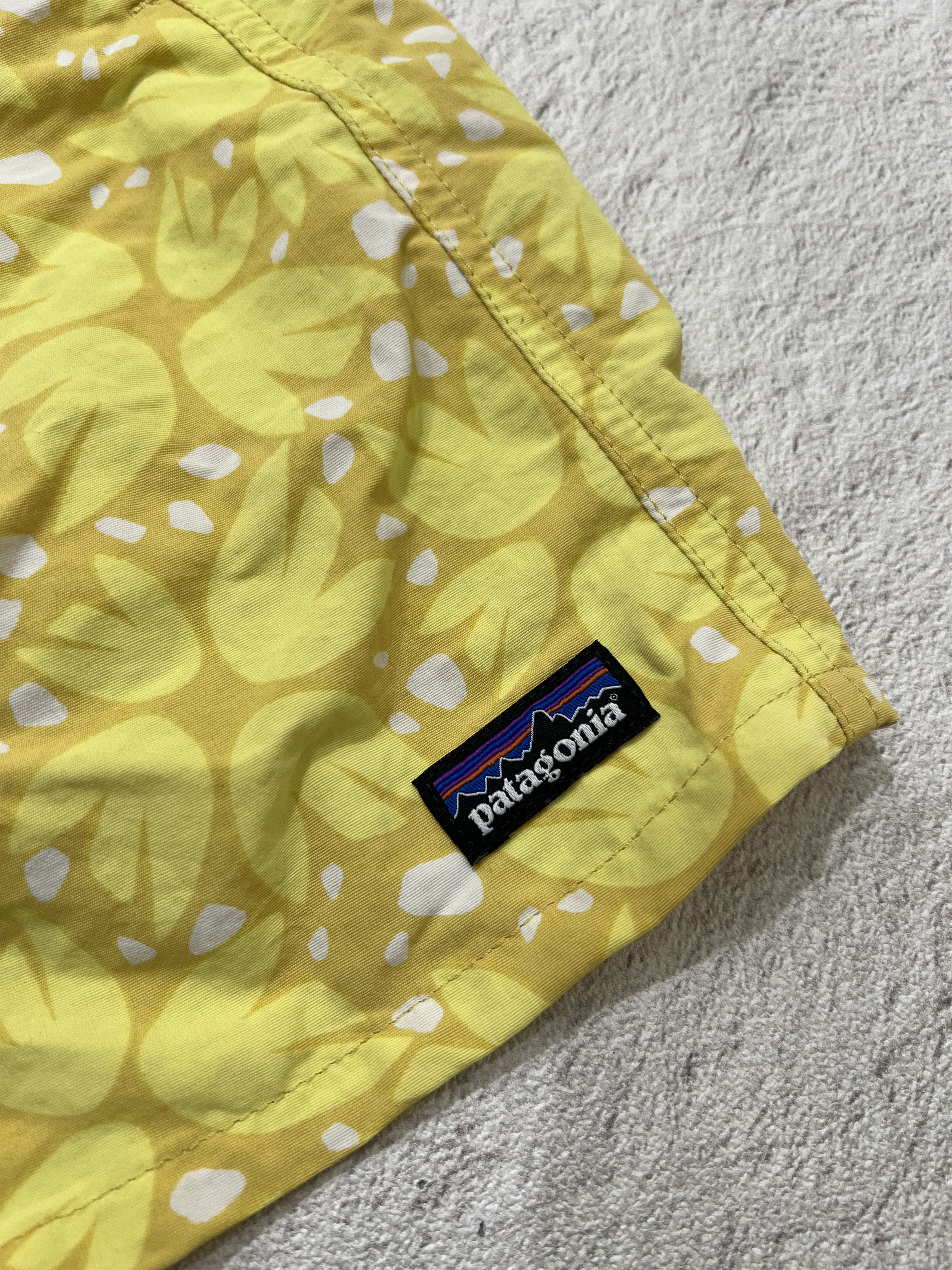 Patagonia 2000s Archival Patagonia Flower Pattern Relaxed Short y2k Size US 30 / EU 46 - 3 Thumbnail
