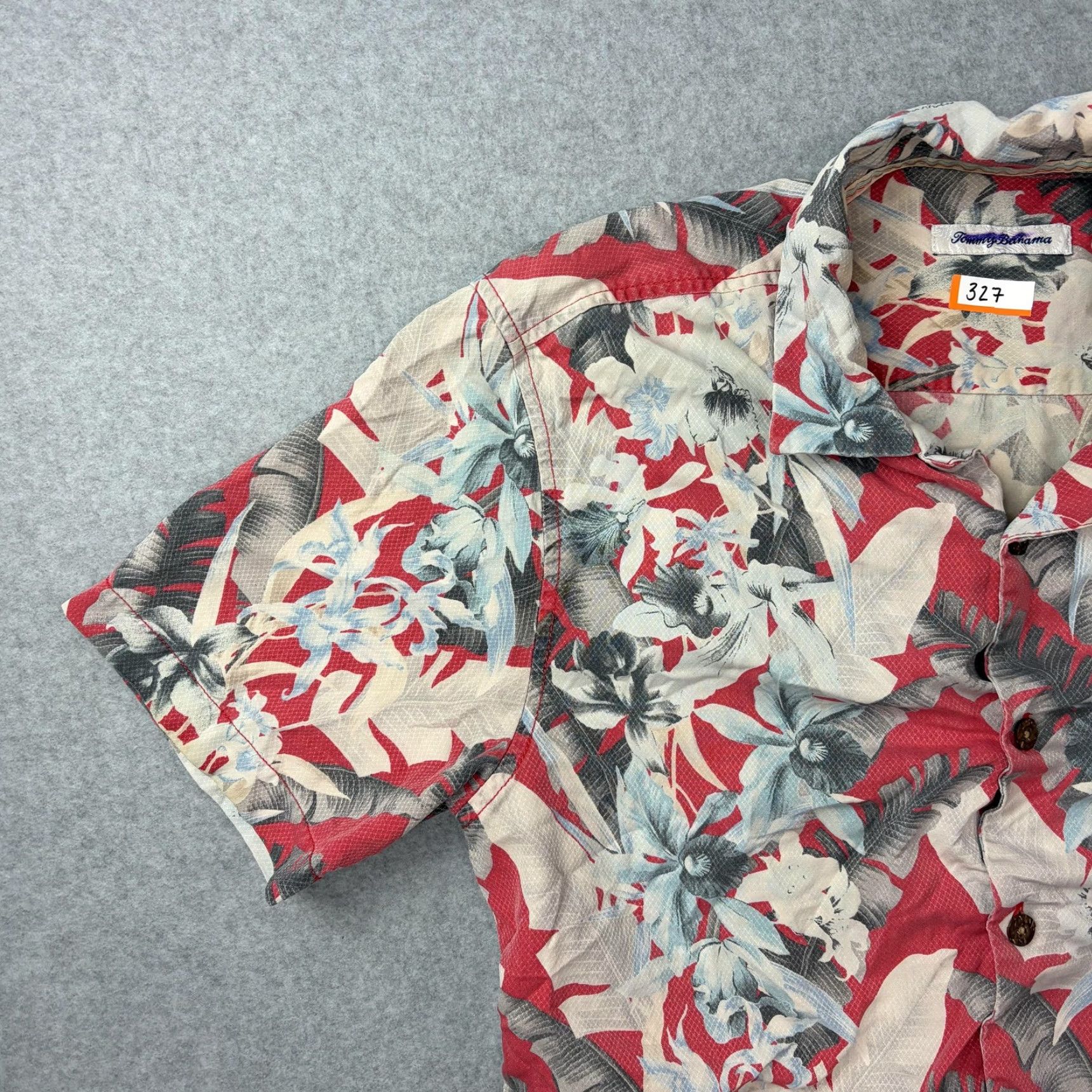 Tommy Bahama Tommy Bahama Shirt Mens S Red Floral Hawaiian Short Sleeve Button Front Shirt Size US S / EU 44-46 / 1 - 7 Thumbnail