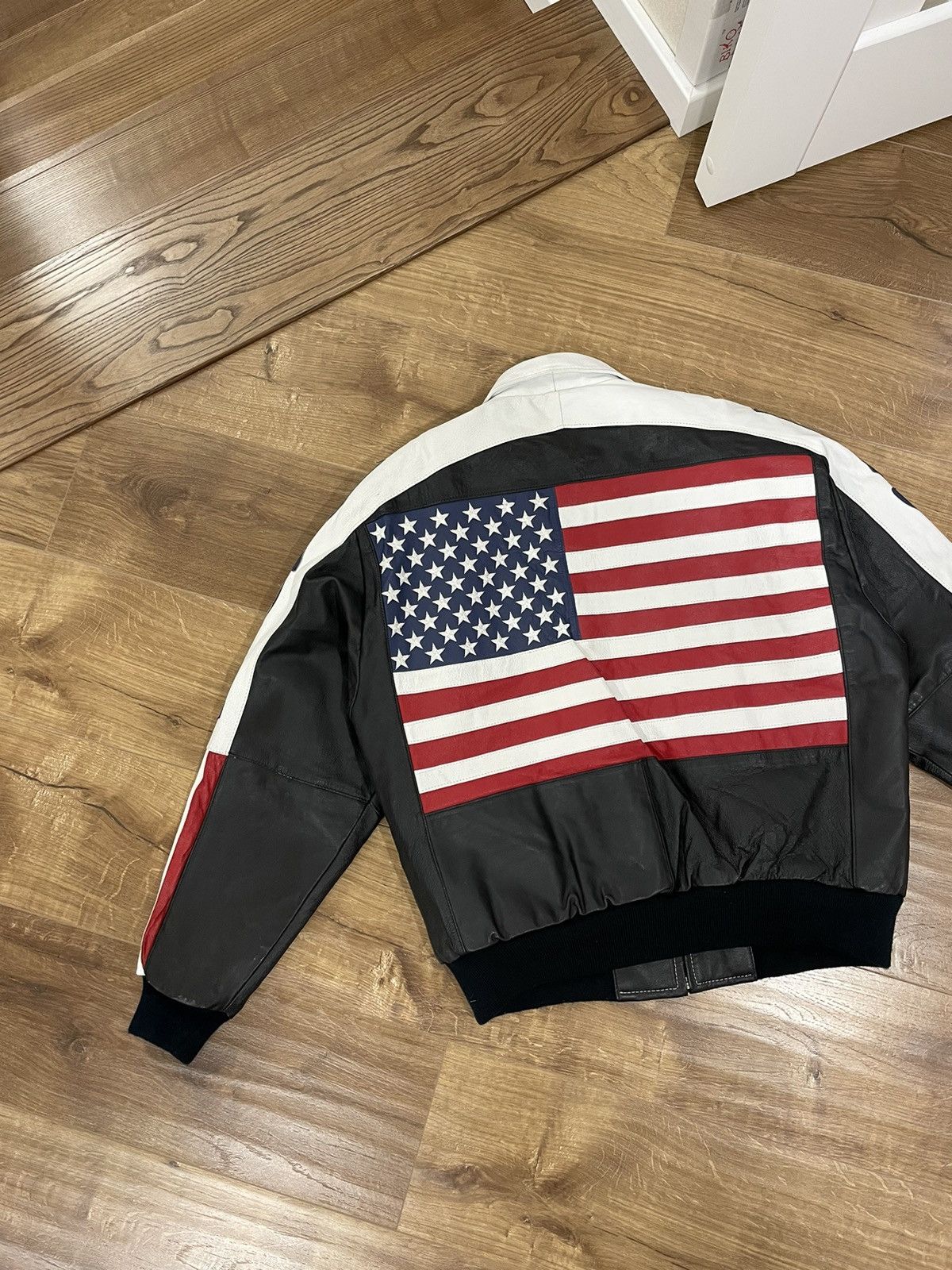 Genuine Leather Vintage USA Flag Top Gun Genuine Leather Pilot Bomber Jacket Size US L / EU 52-54 / 3 - 10 Thumbnail