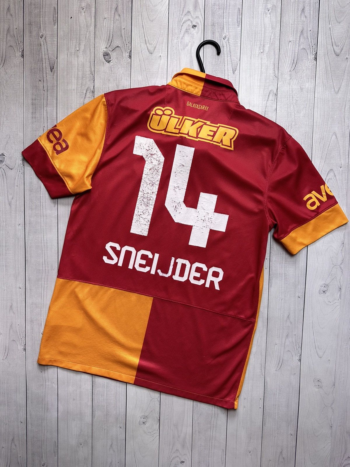 Nike × Vintage Vintage Nike Galatasaray soccer jersey size M 14 Sneijder Size US M / EU 48-50 / 2 - 1 Thumbnail