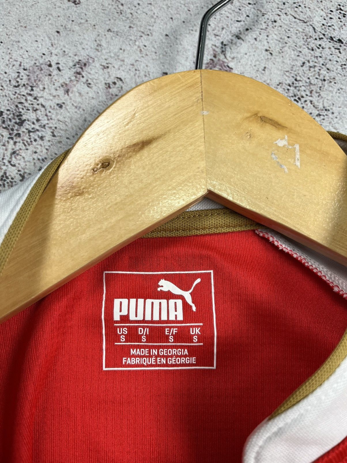 Puma Puma Arsenal Home 2015/16 Long Sleeve 11 Ozil Soccer Jersey Size US S / EU 44-46 / 1 - 10 Thumbnail