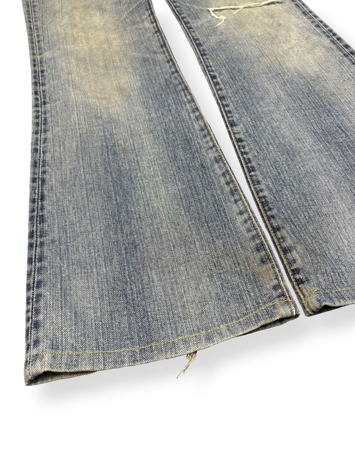 Edwin Vintage Edwin XV Mud Wash Flare Distressed Grunge Jeans Size US 31 - 7 Thumbnail