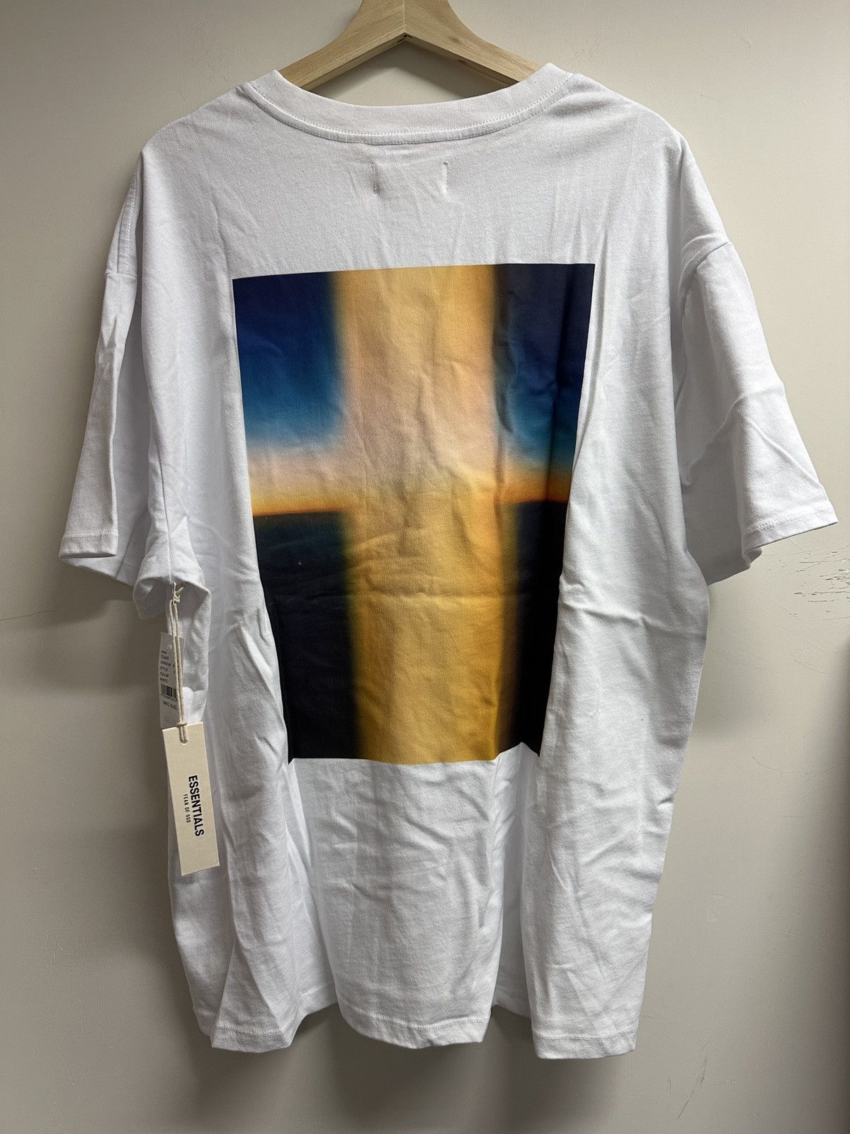 Essentials × Fear of God Fear of God essentials 1st version back photo print tee Size US M / EU 48-50 / 2 - 1 Thumbnail