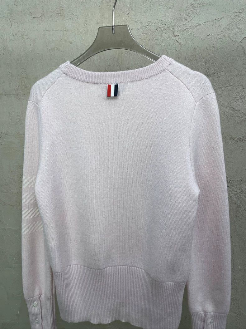 Thom Browne Thom Browne Sakura pink dolphin round neck sweater Size XS / US 0-2 / IT 36-38 - 4 Thumbnail