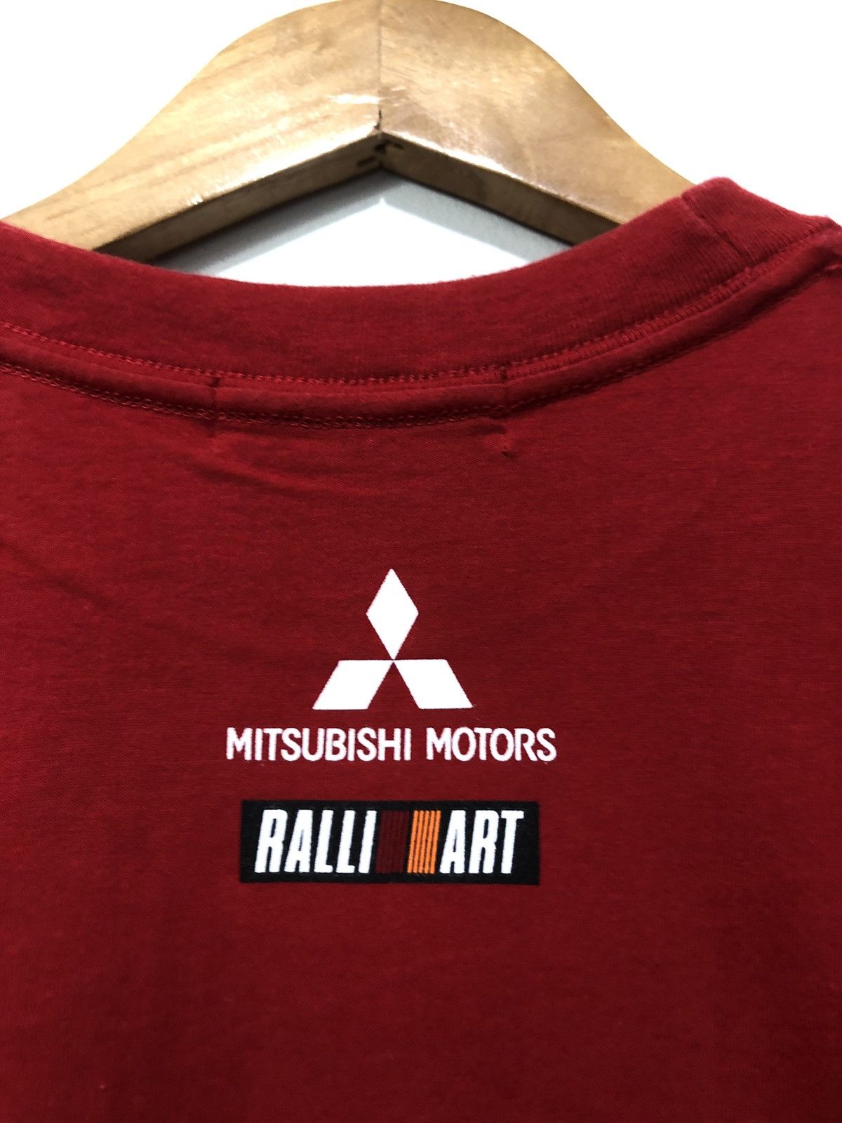 Vintage Vintage 90s Mitsubishi Motors Ralli Art T-Shirt Size US M / EU 48-50 / 2 - 4 Thumbnail