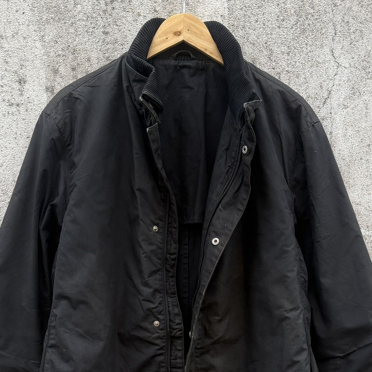 Gucci VTG Gucci Long Coat Faded Waxed Black Size 50 Made In Italy Size US M / EU 48-50 / 2 - 7 Thumbnail