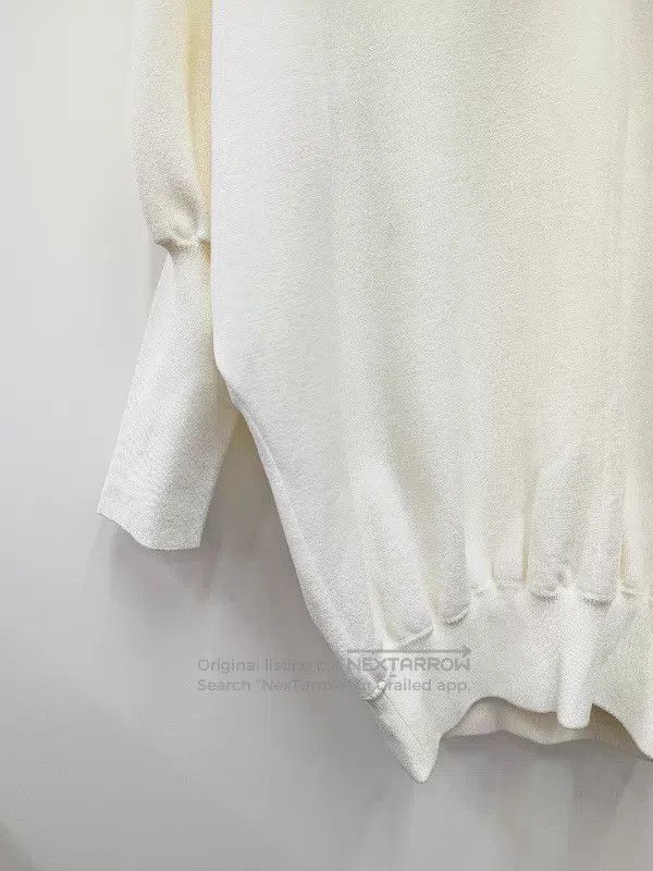 Valentino Valentino V-neck top Size S / US 4 / IT 40 - 4 Thumbnail