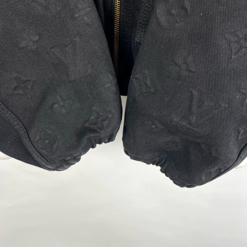 Louis Vuitton Louis Vuitton Black lumberjack embossed full-print denim ja Size US M / EU 48-50 / 2 - 7 Thumbnail