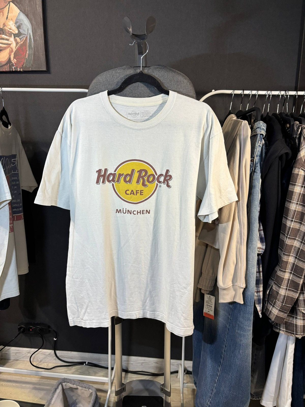 Hard Rock Cafe Hard Rock Cafe Munchen T-shirt Size:XL Size US XL / EU 56 / 4 - 1 Thumbnail