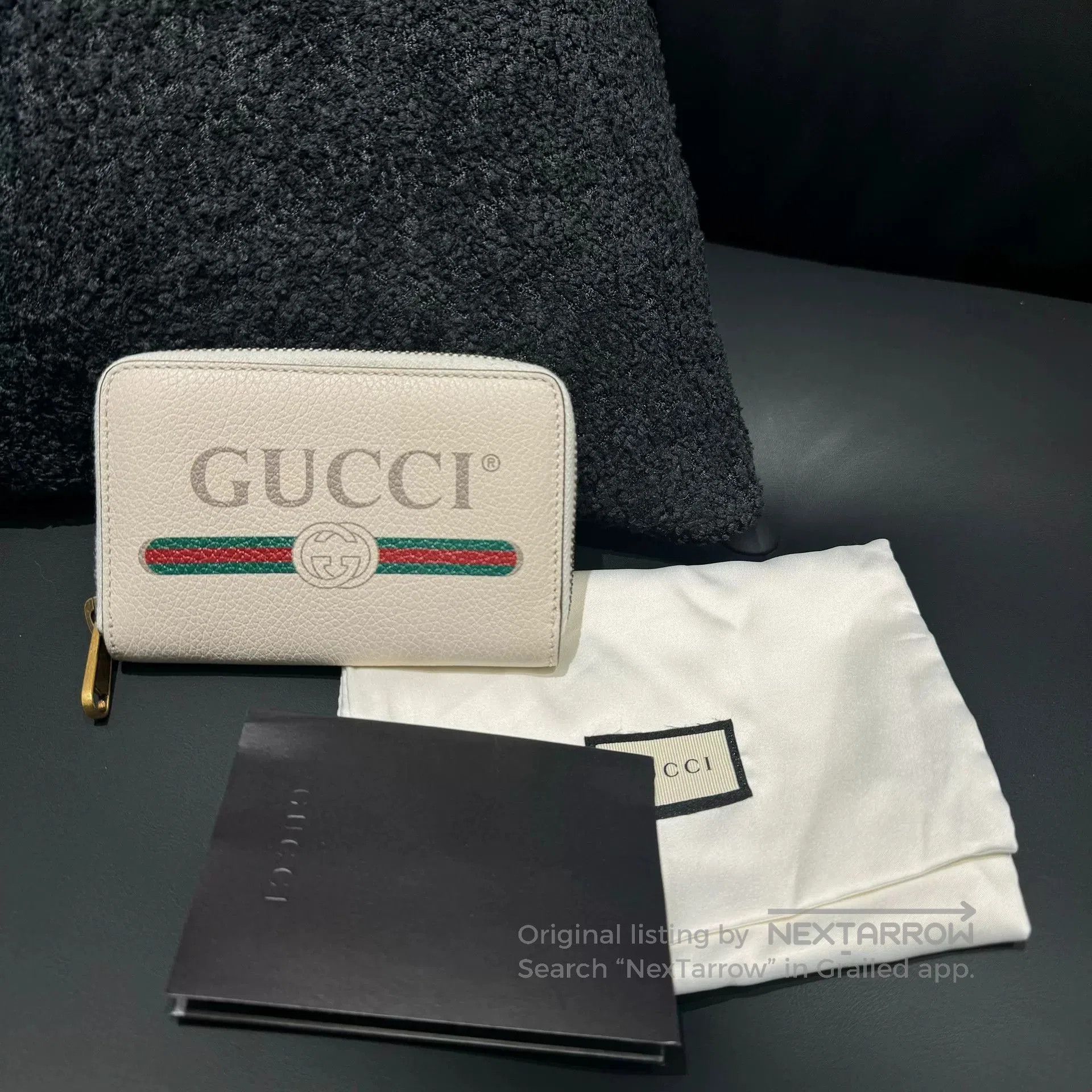 Gucci Short Belt Double G Zip Wallet.