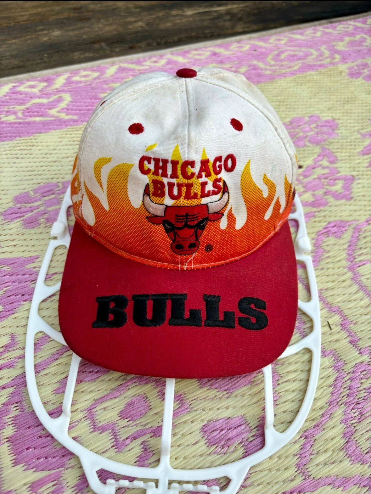 NBA Chicago Bulls Flame On Fire Vintage 90’s Snapback Hat Size ONE SIZE - 1 Thumbnail