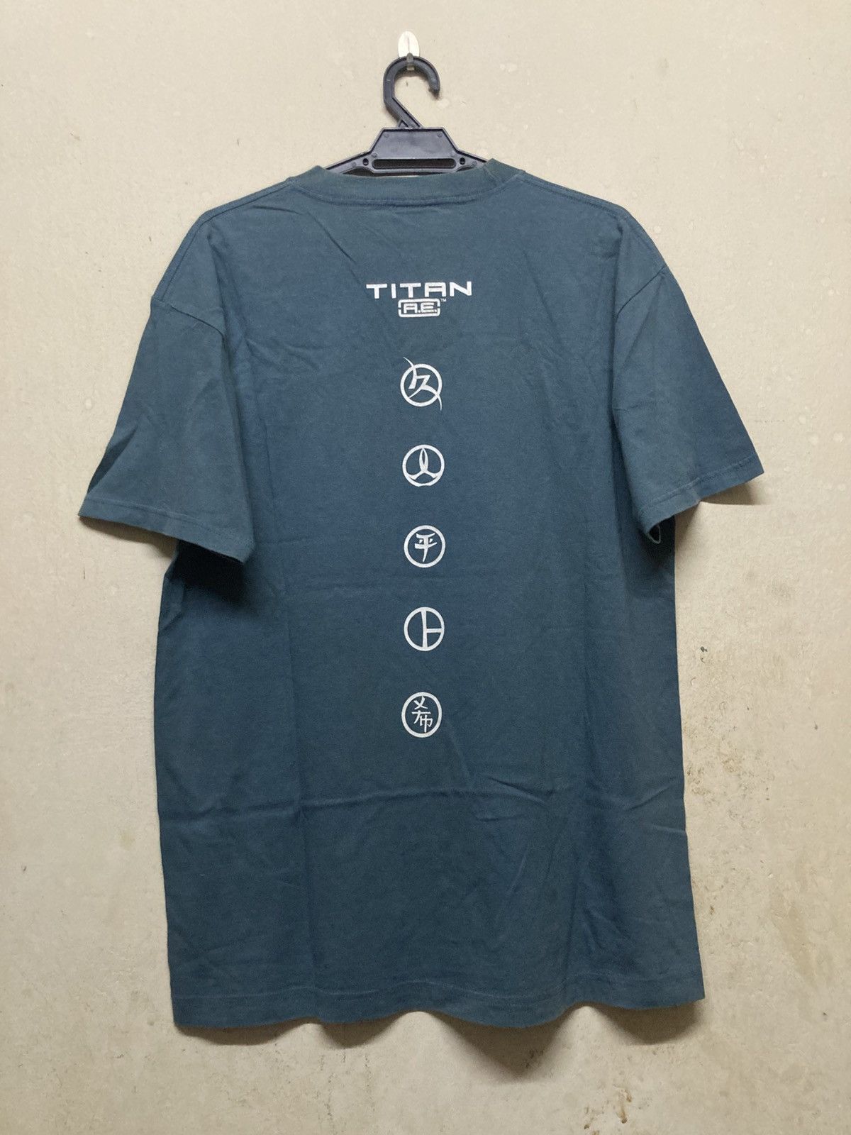 Sci-Fi Fantasy × Vintage Vintage 00 Titan AE Sci-Fi Movie Tshirt Size US XL / EU 56 / 4 - 2 Thumbnail